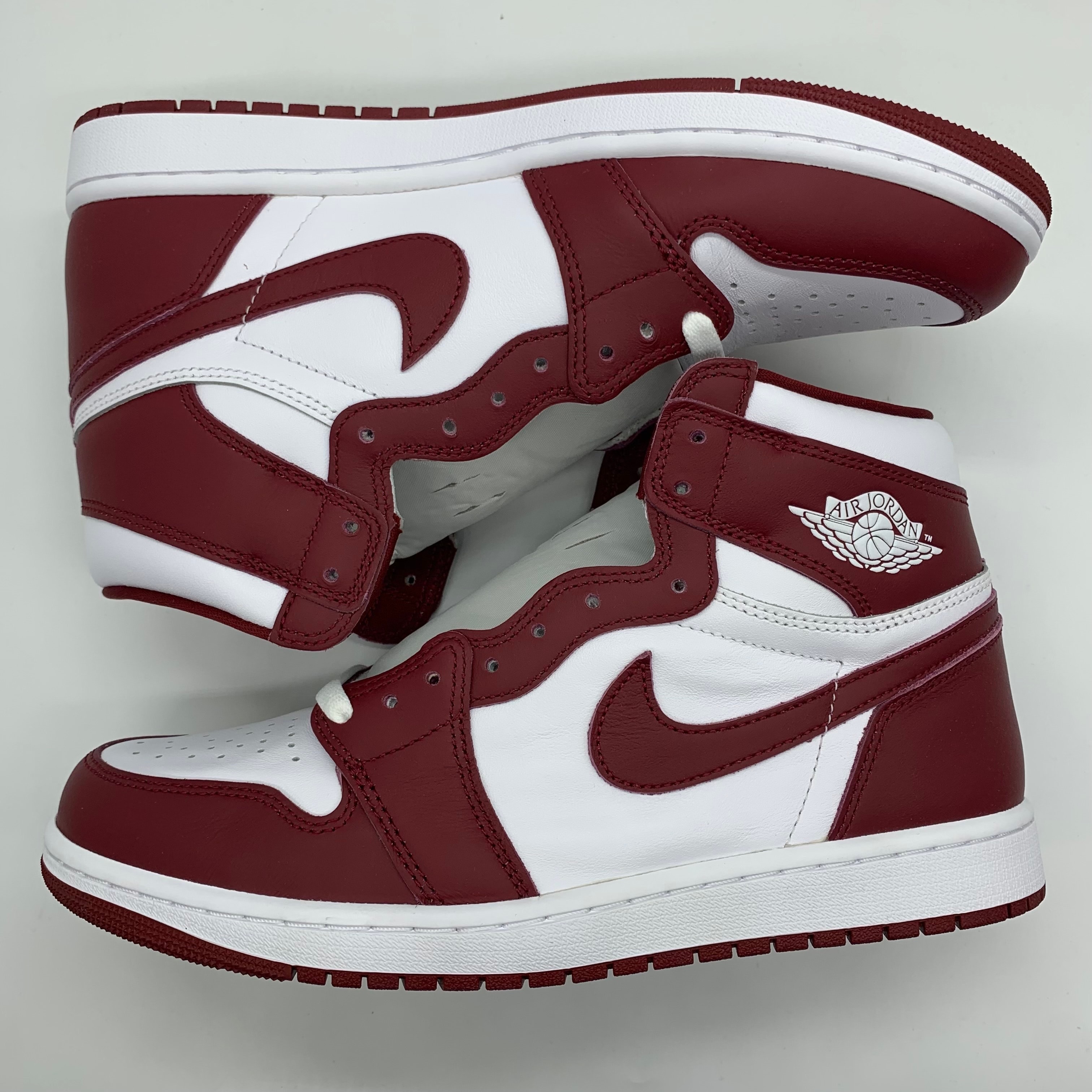 ナイキ エアジョーダン1 レトロ ハイ OG "アーティザナルレッド"