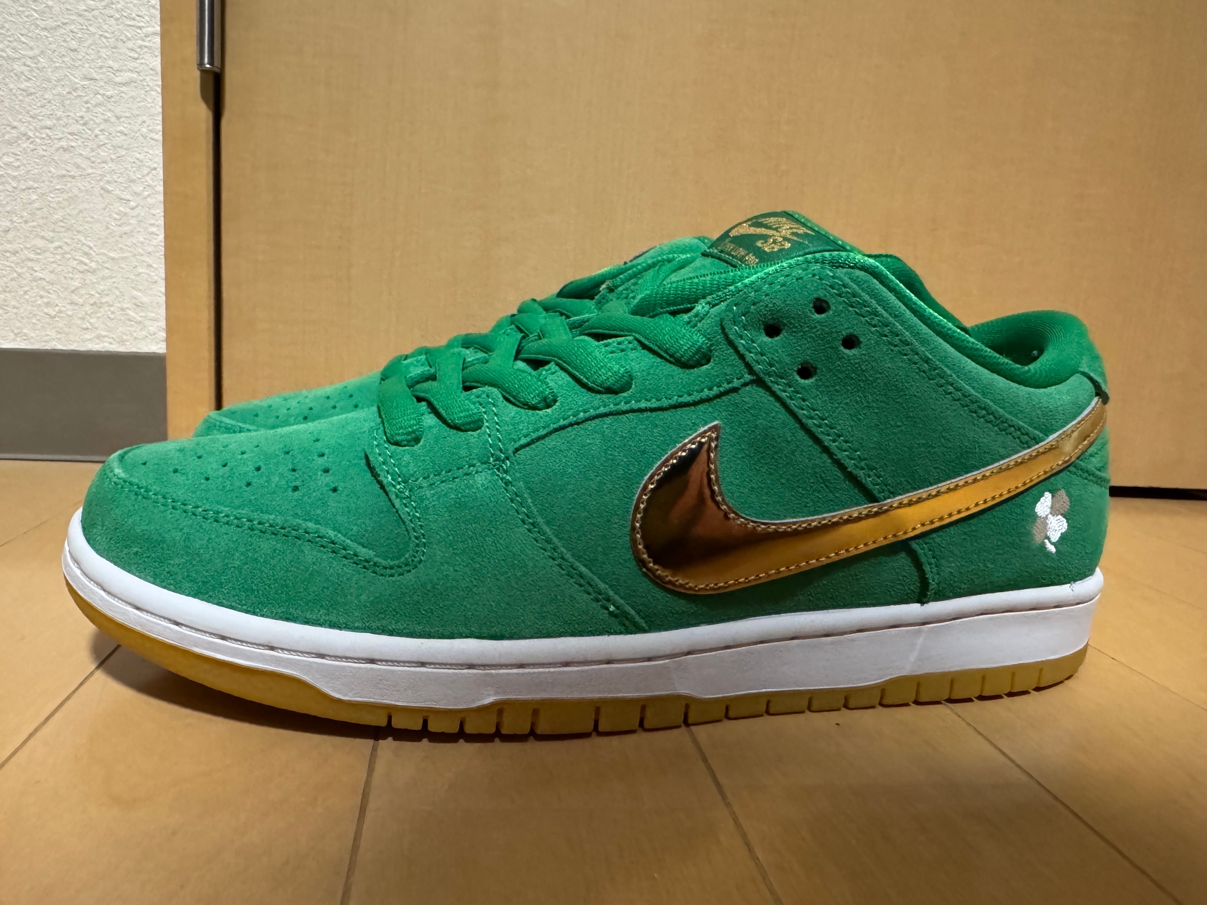 ナイキ SB ダンク ロー 