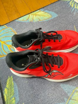 サッカニー ライド18 "ブラック/ホワイト"