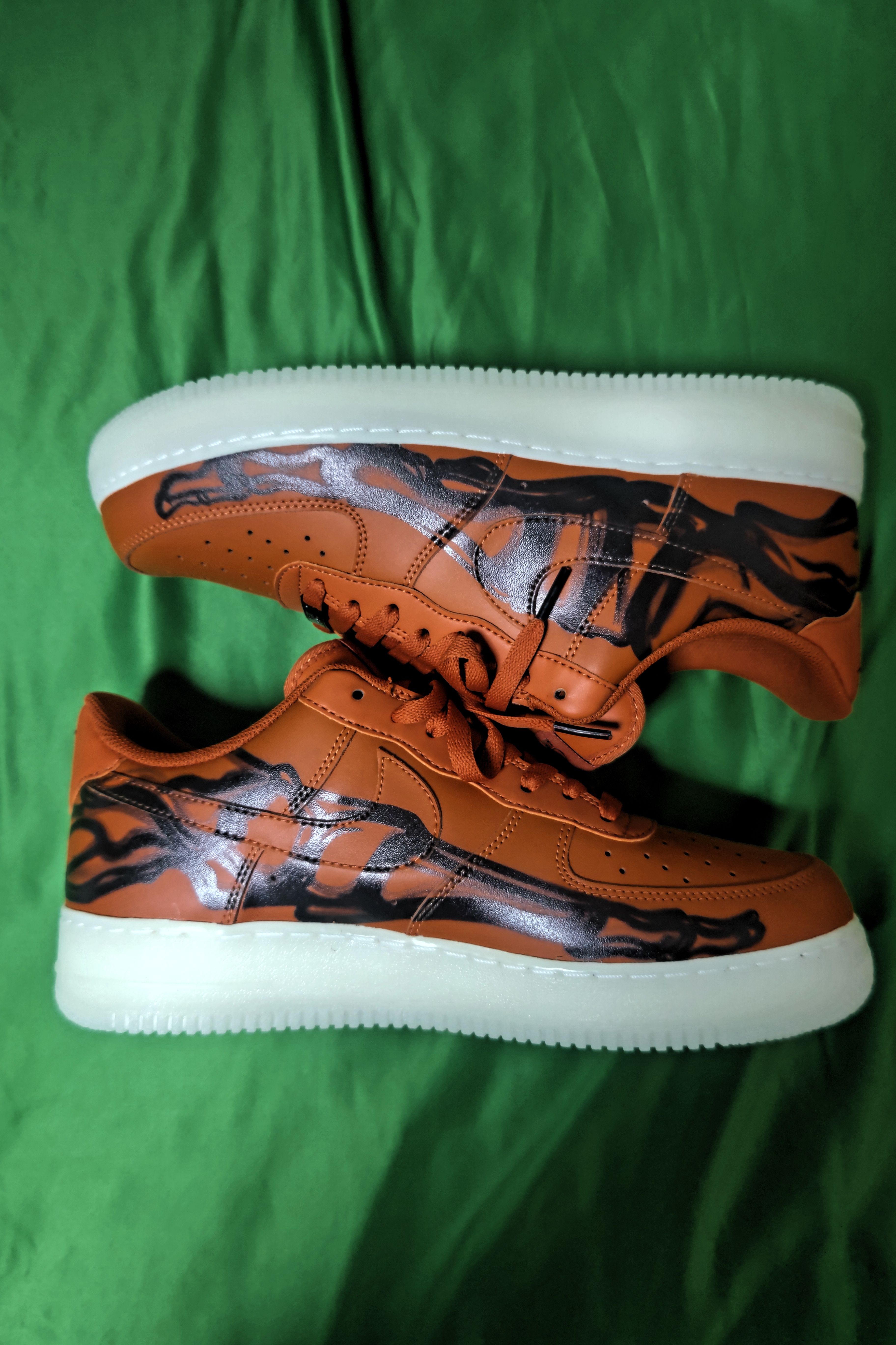 Nike Air Force 1 Low "Orange Skelton"