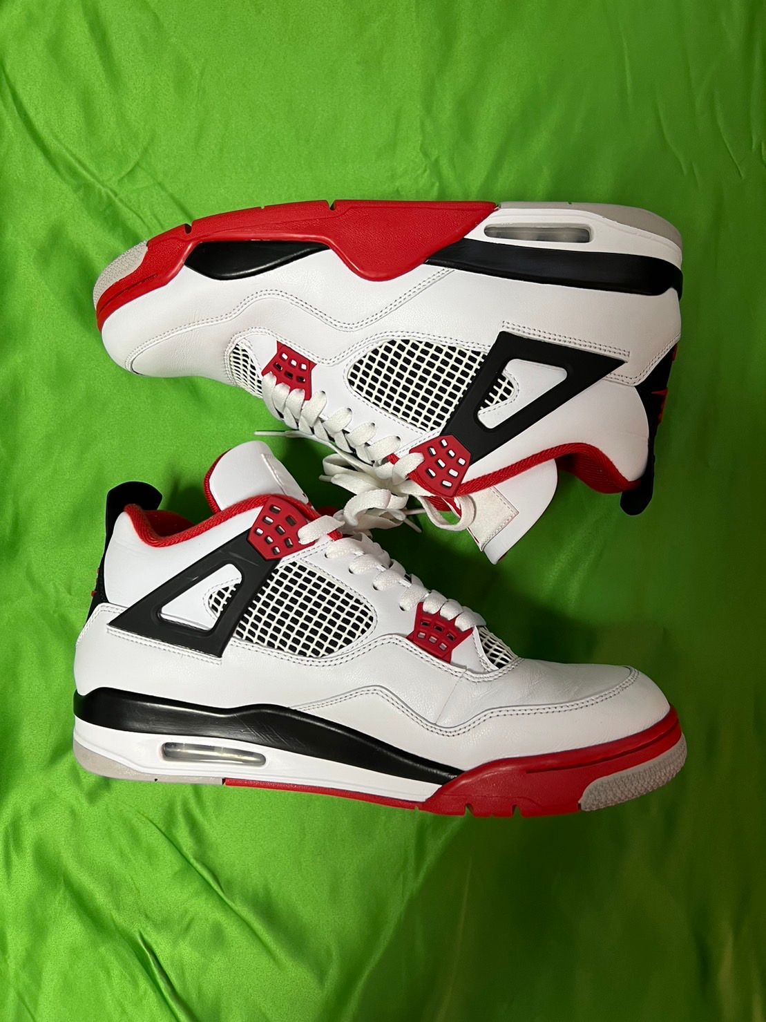 Nike Air Jordan 4 Retro OG "Fire Red" (2020)