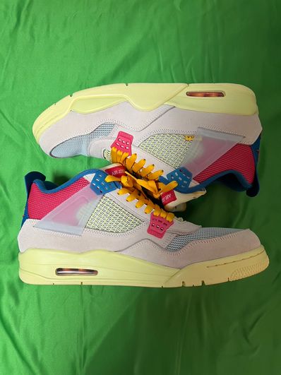 UNION × Nike Air Jordan 4 SP "Guava Ice/Light Fusion Red"