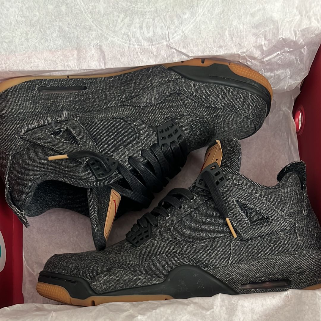Nike × Levi's Air Jordan 4 "Black Denim" (Tag: ®)
