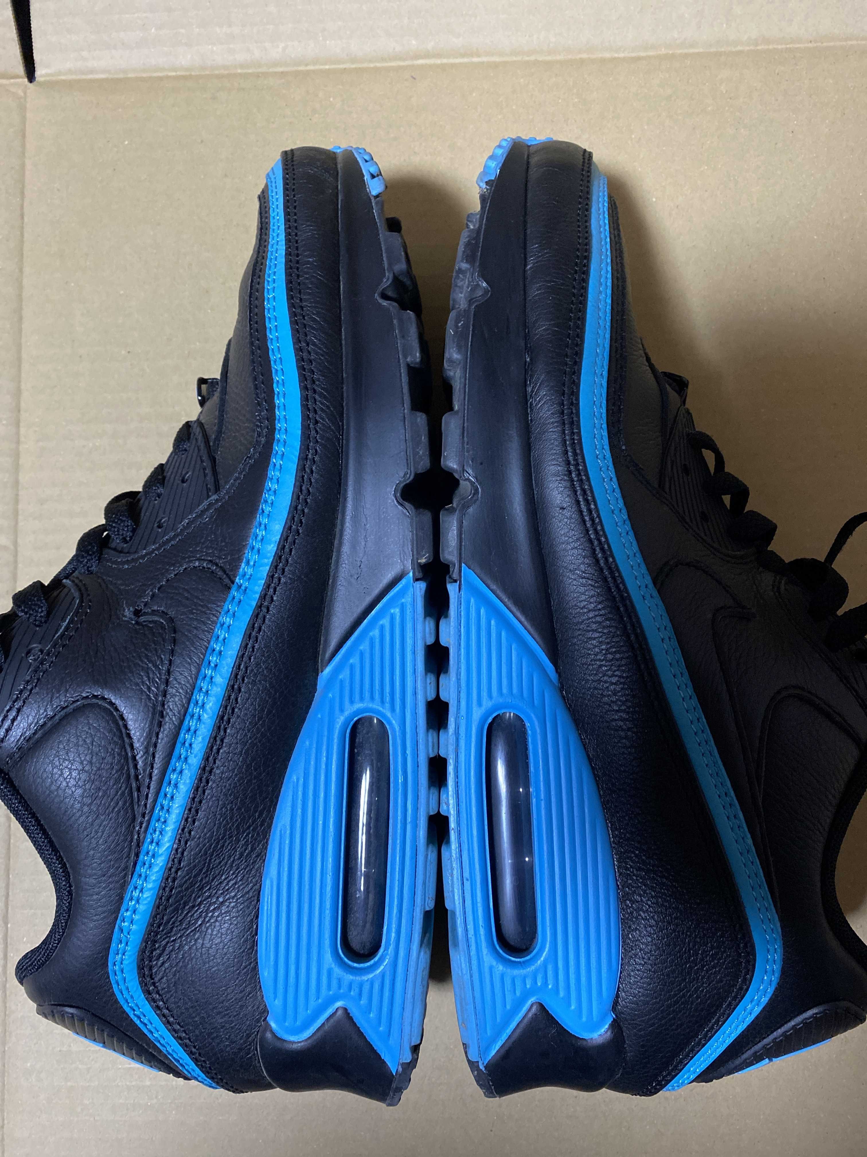 UNDEFEATED × Nike Air Max 90 "Black/Blue"