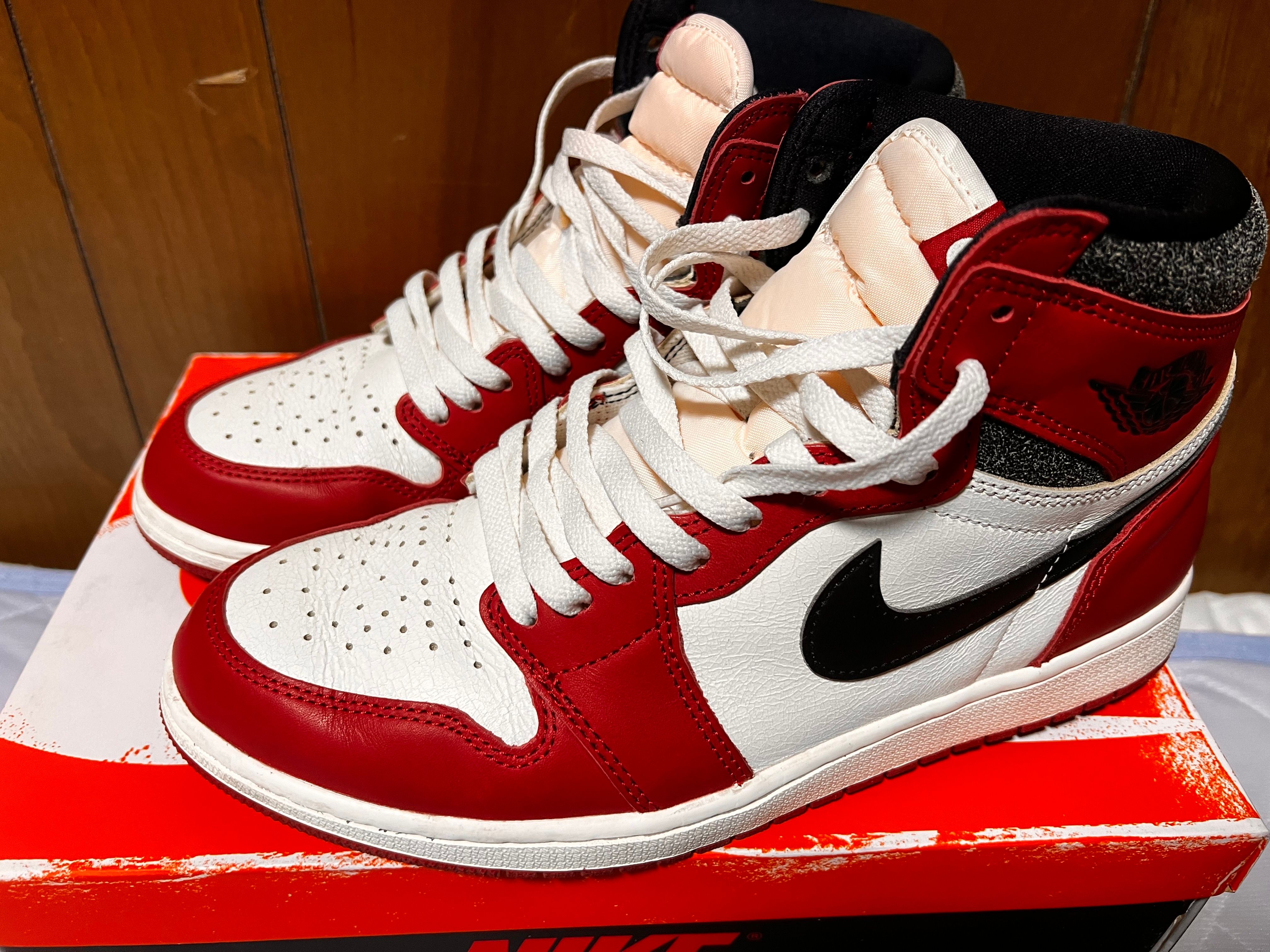Nike Air Jordan 1 High OG "Lost & Found/Chicago"