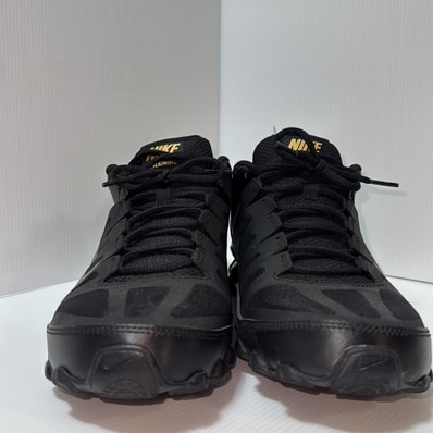 Nike Reax 8 TR "Black/Metallic Gold"
