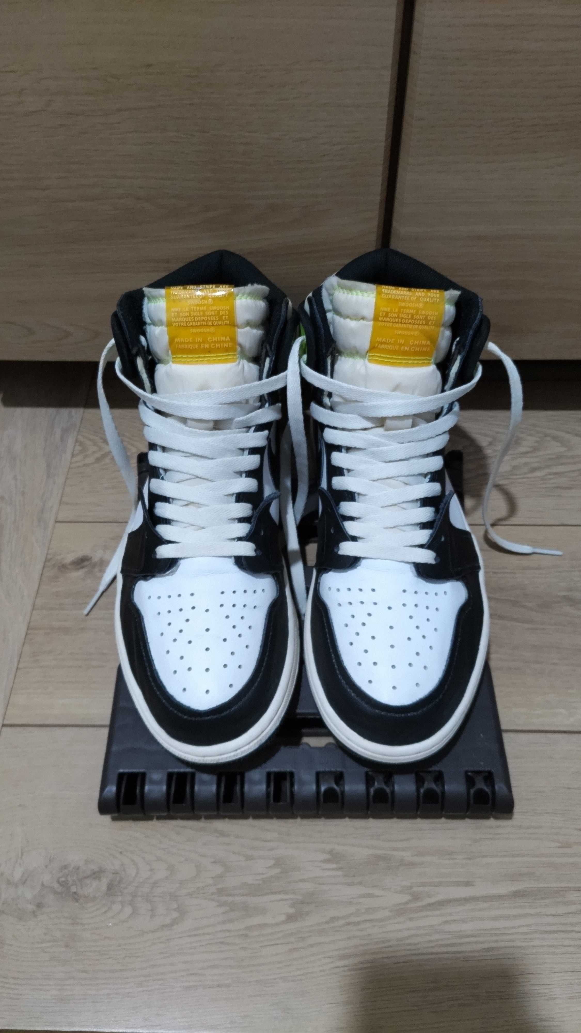 Nike Air Jordan 1 High OG "Volt Gold"