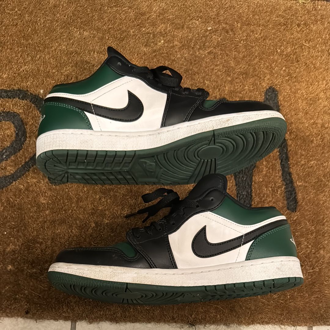 Nike Air Jordan 1 Low "Green Toe"
