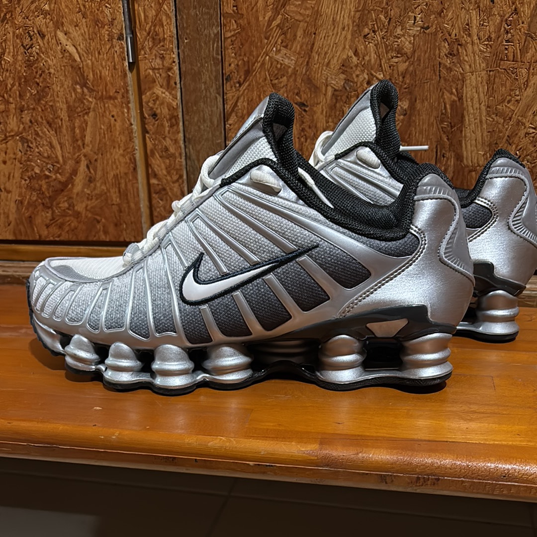 ショックス(Shox)/Nike 人気の新作/中古通販【スニーカーダンク】