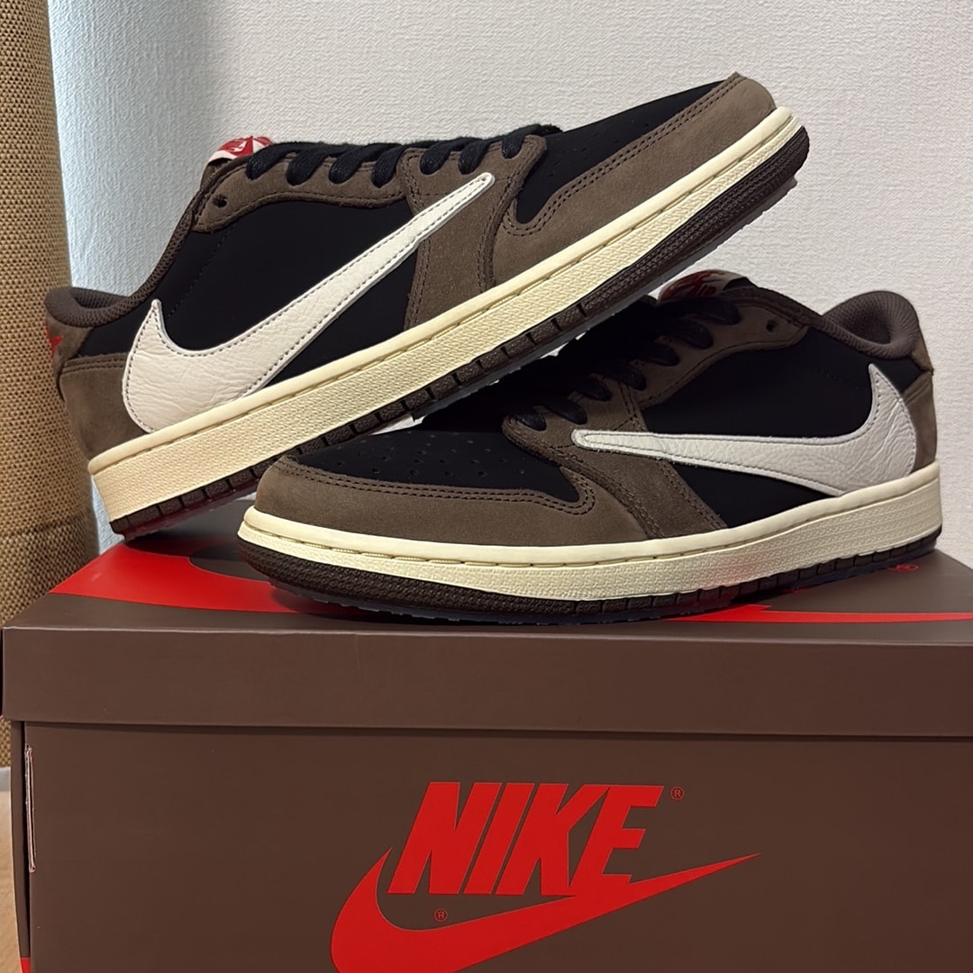 Travis Scott × Nike Air Jordan 1 Low OG SP-T  "Black/Dark Mocha"
