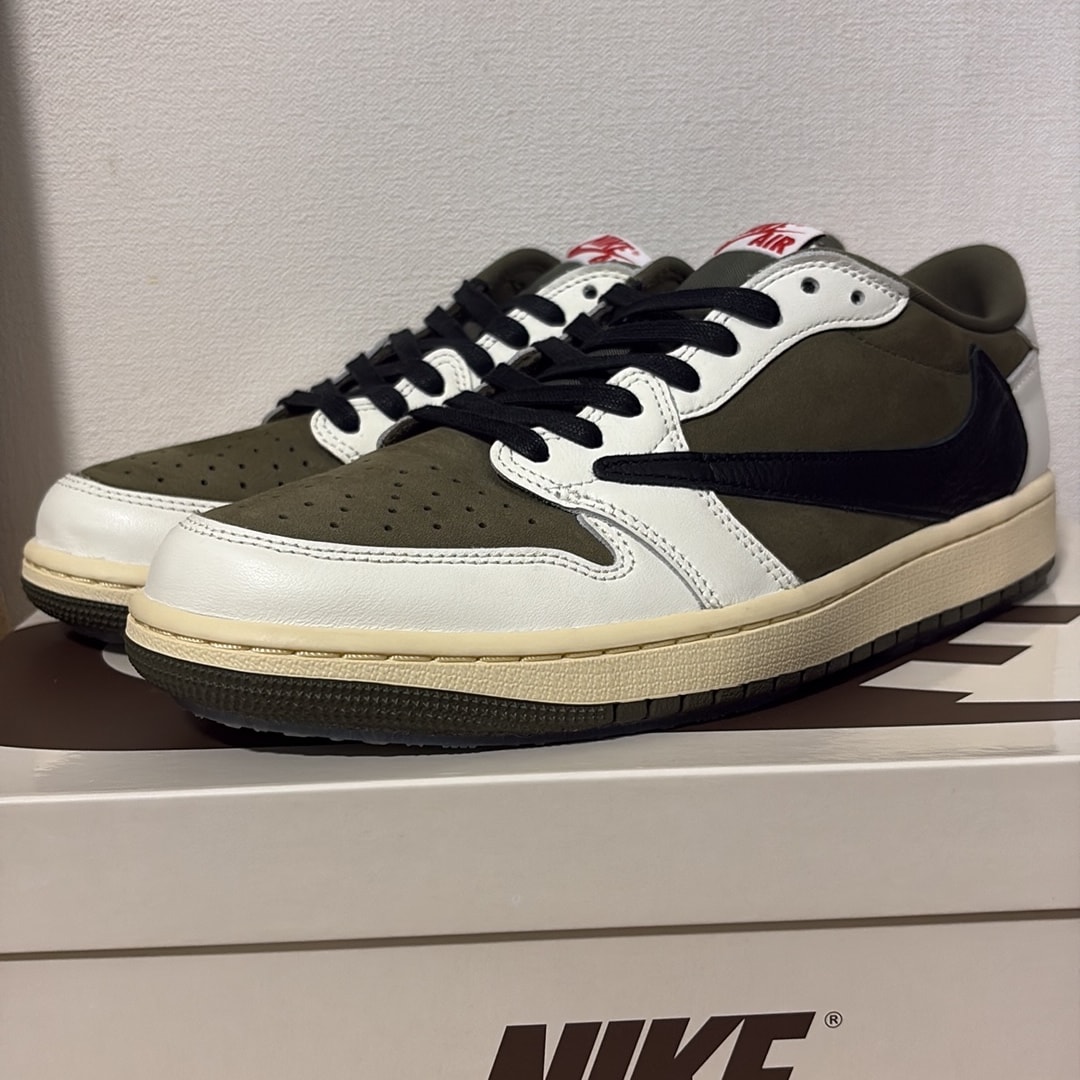 Travis Scott × Nike Air Jordan 1 Low OG SP "Reverse Olive"