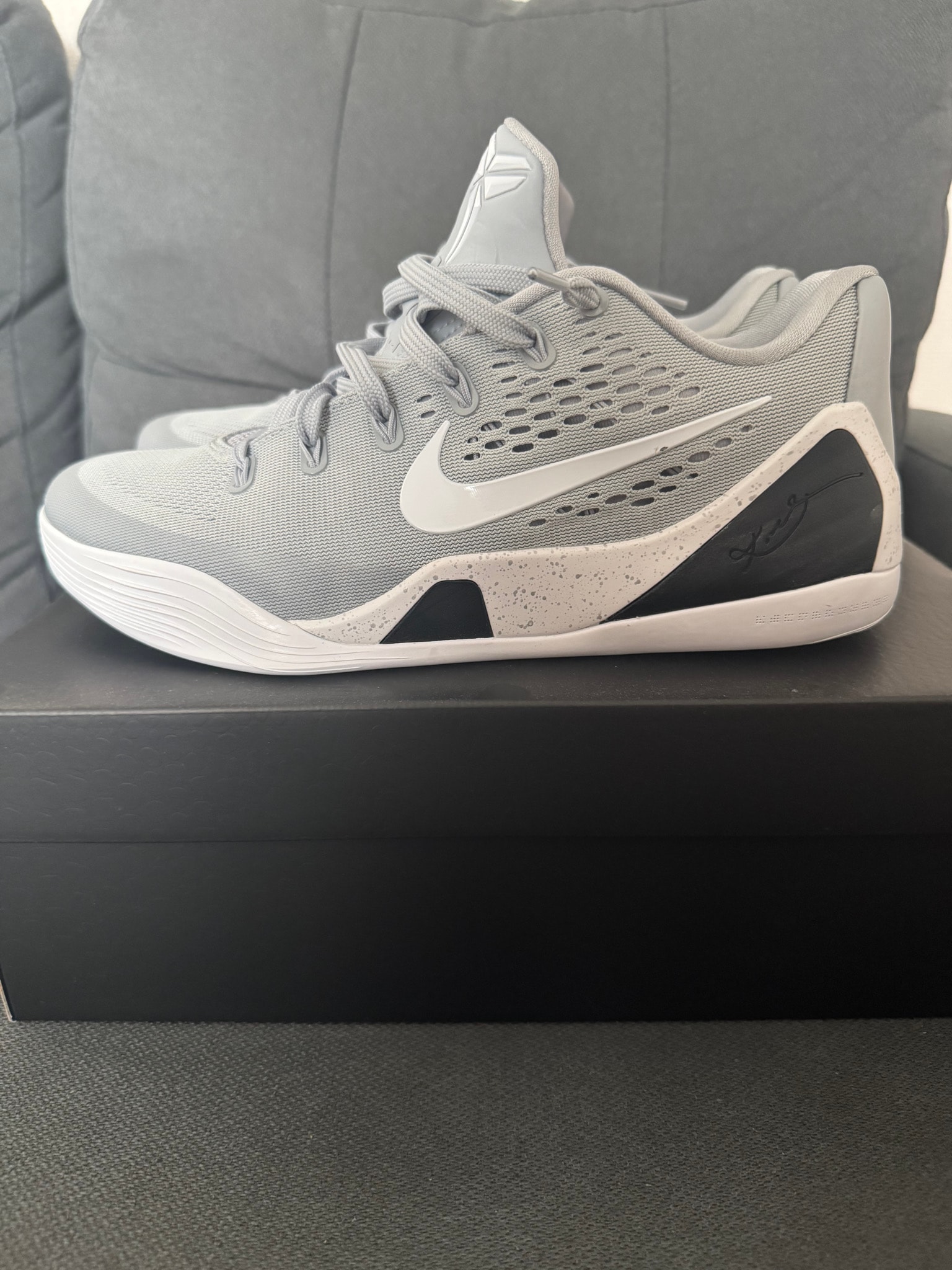 Nike Kobe 9 Elite Low EM Protro "Wolf Grey/White"