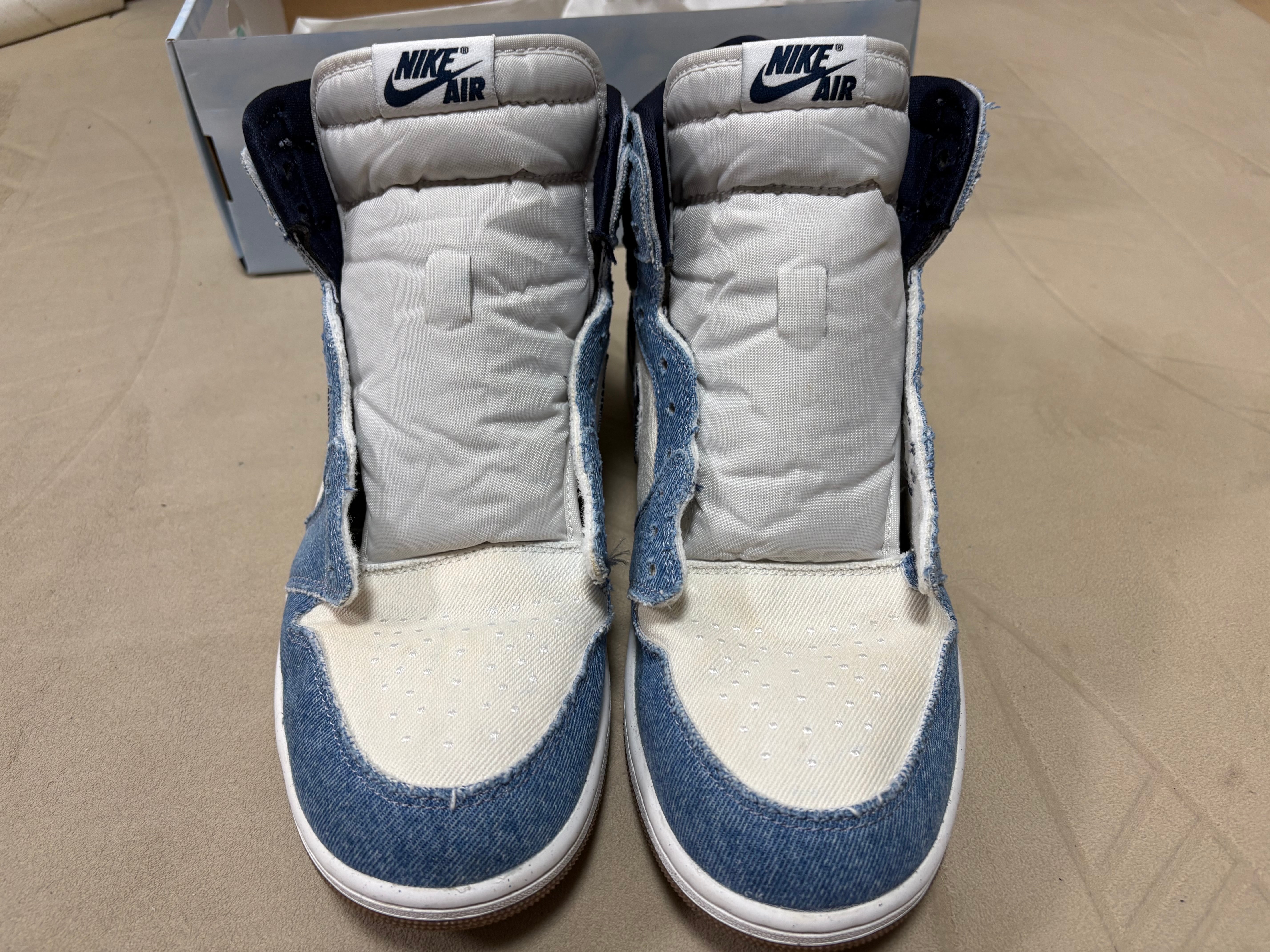 Nike Air Jordan 1 Retro High OG "Denim"