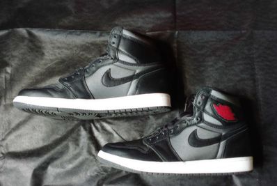 Nike Air Jordan 1 Retro High OG "Black/Metallic Silver/Gym Red"