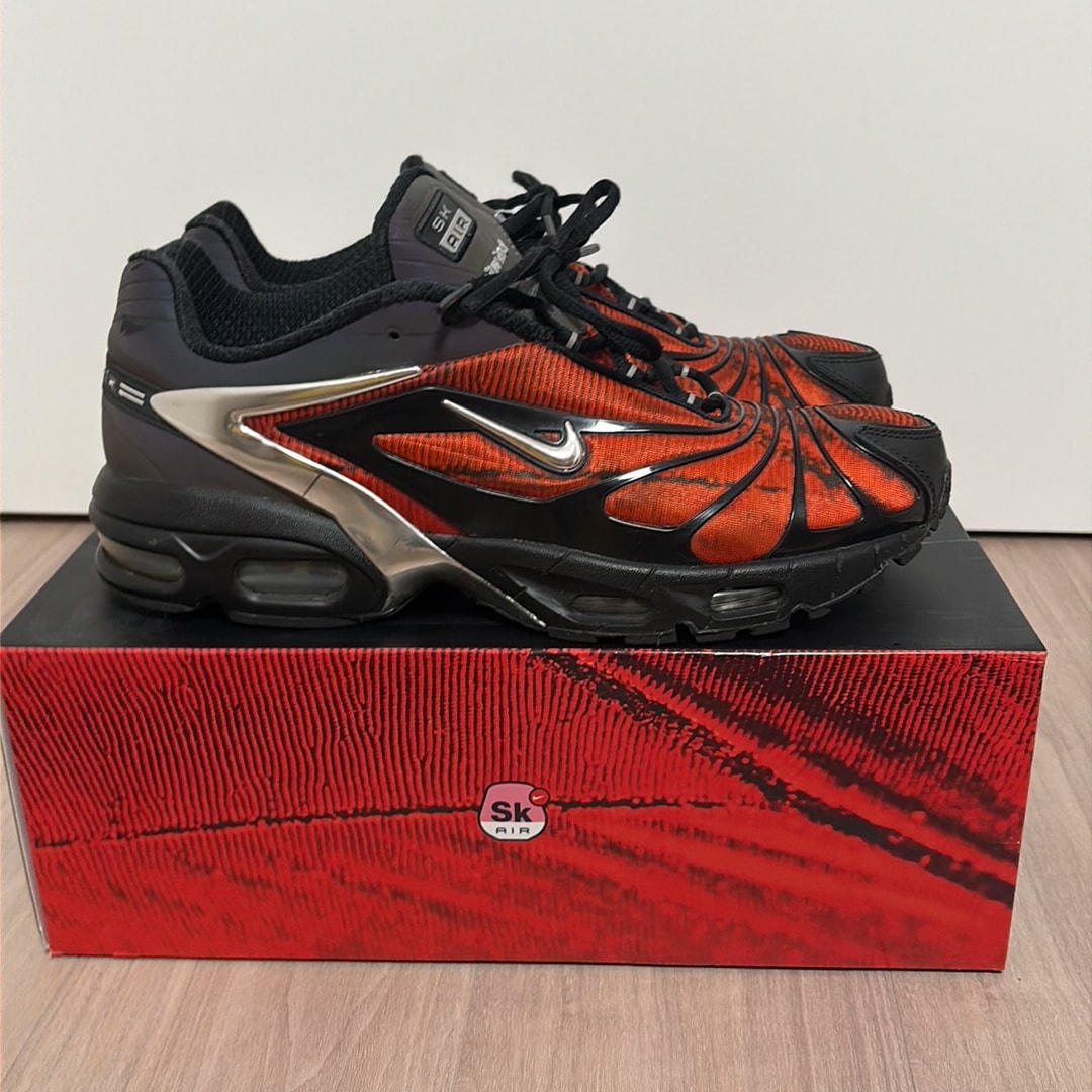 SKEPTA × NIKE AIR MAX TAILWIND V "BLACK/CHROME RED"