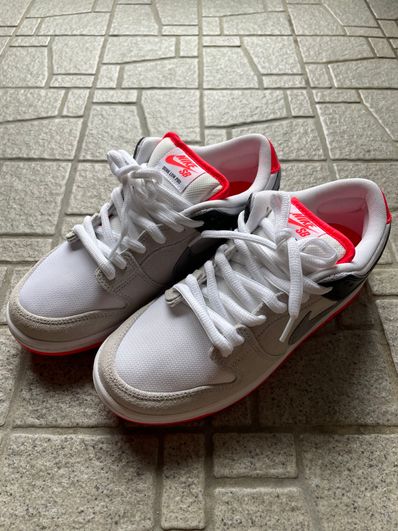 Nike SB Dunk Low "Infrared"