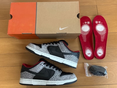 Supreme × Nike SB Dunk Low "Black Cement/Safari" (2002)