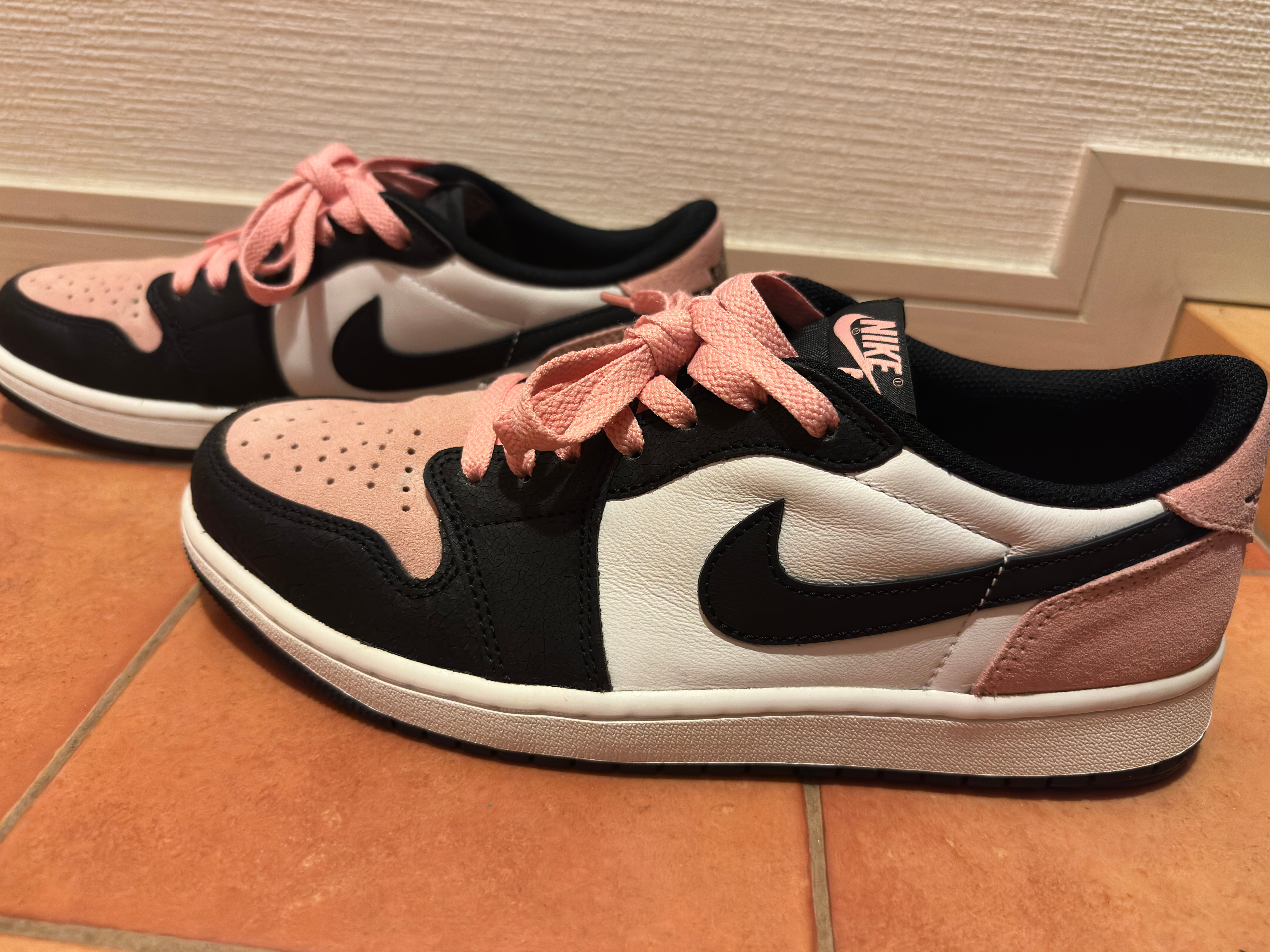 Nike Air Jordan 1 Low OG "Bleached Coral"