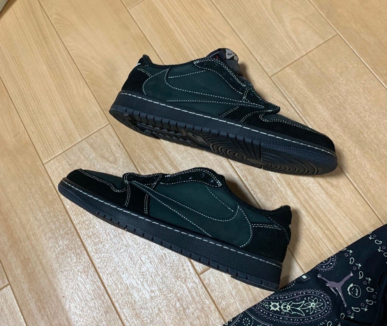 Travis Scott × Nike Air Jordan 1 Low OG SP "Black Phantom"