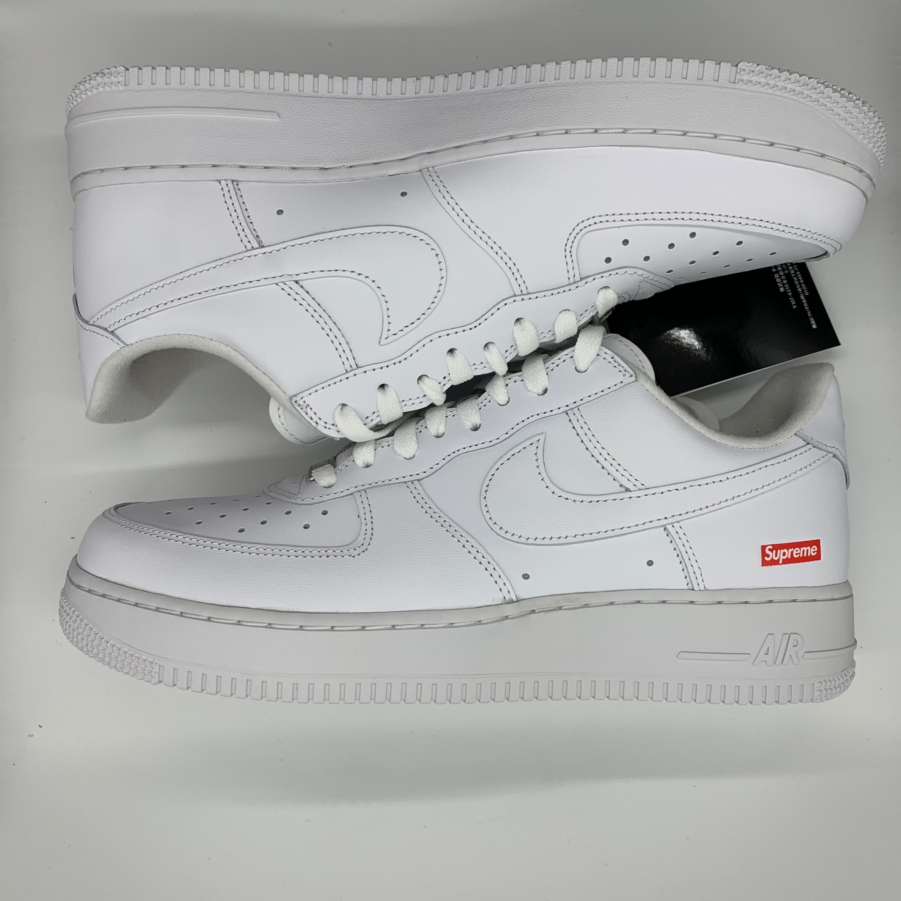 Supreme × Nike Air Force 1 Low "White"