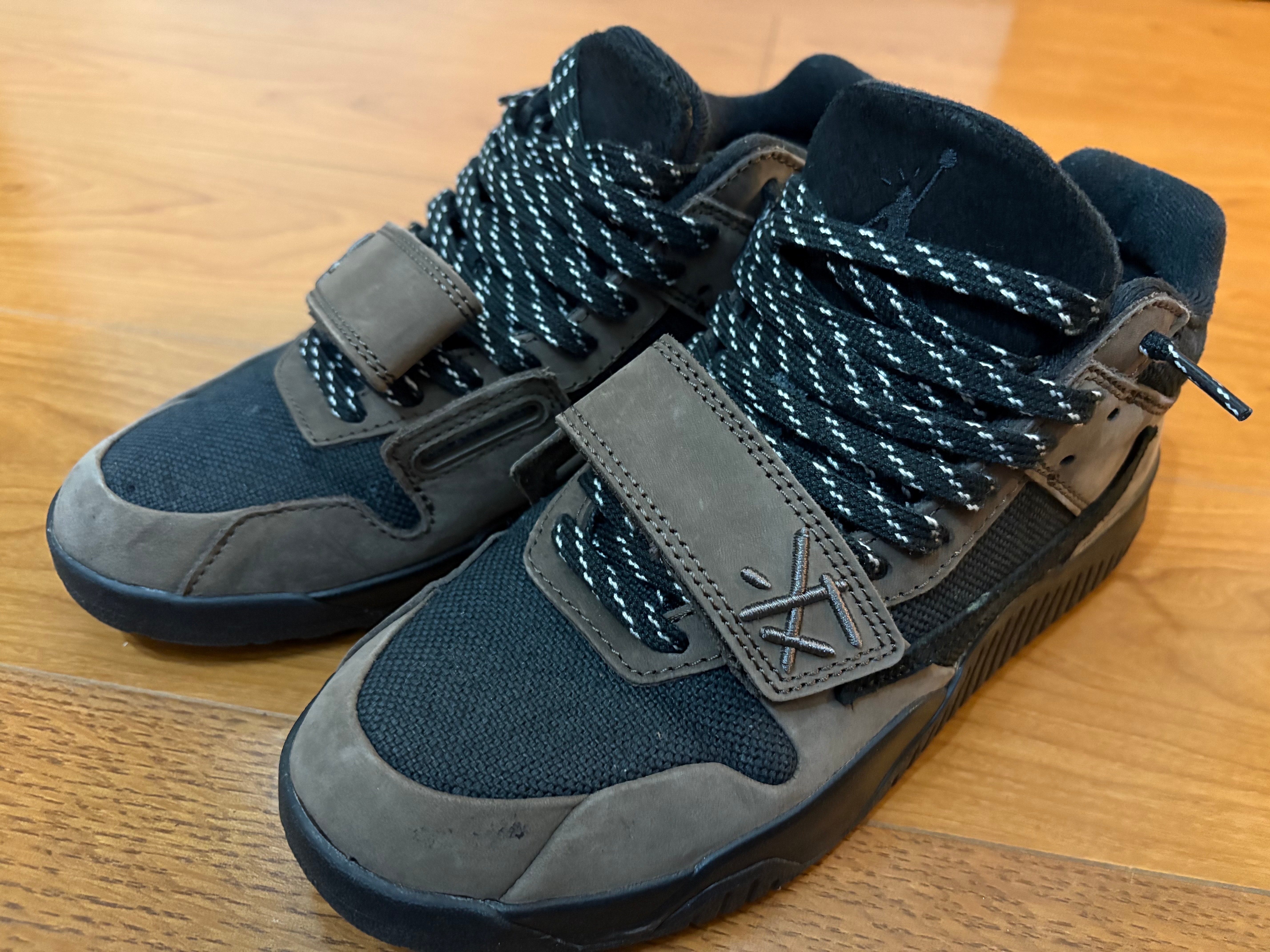 トラヴィススコット × ナイキ ジョーダン ジャンプマンジャック TR CJ1 T-Rexx "ブラック アンド ダークモカ"