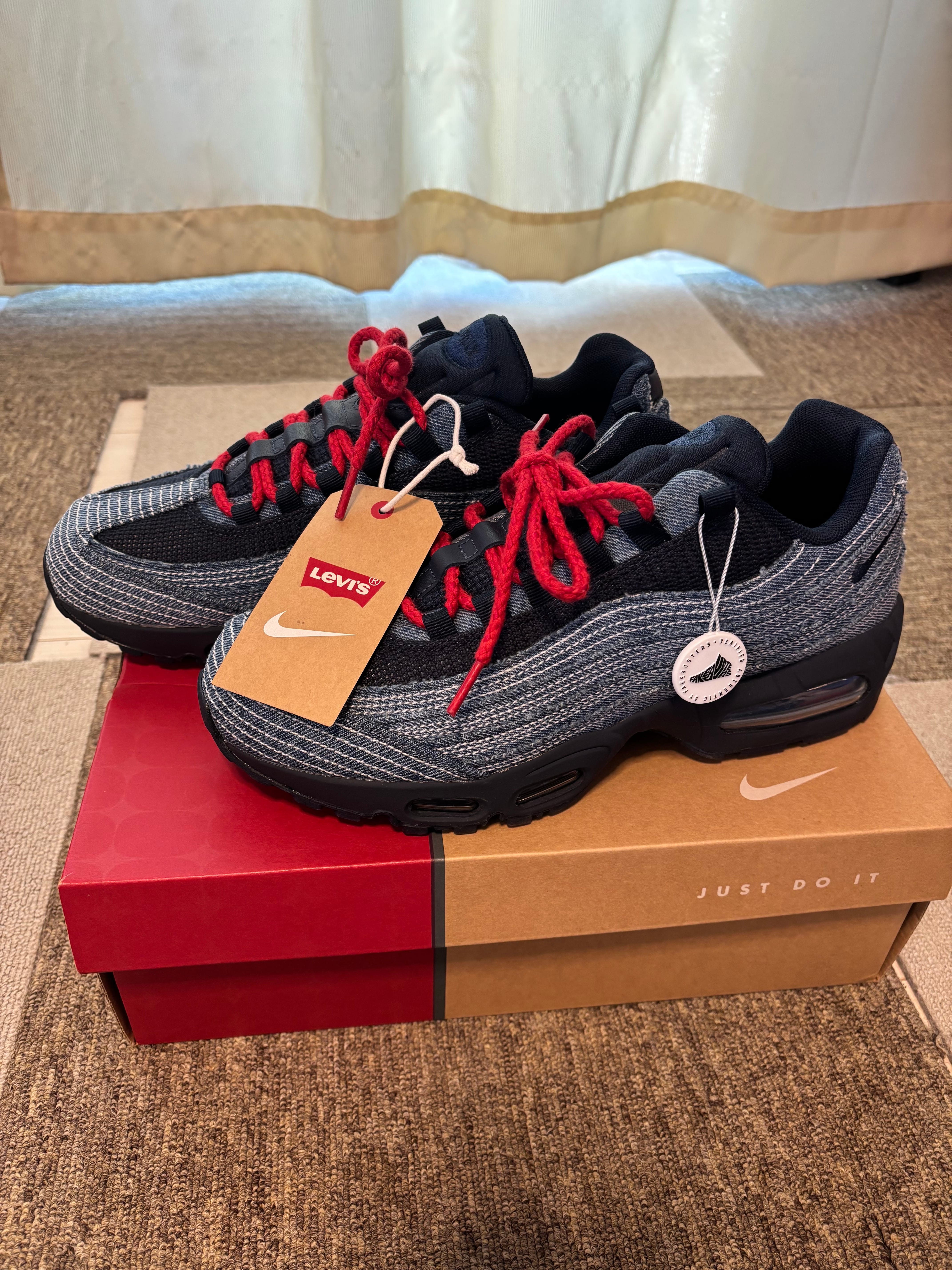 Levi's × Nike Air Max 95 OG "Denim Blue"