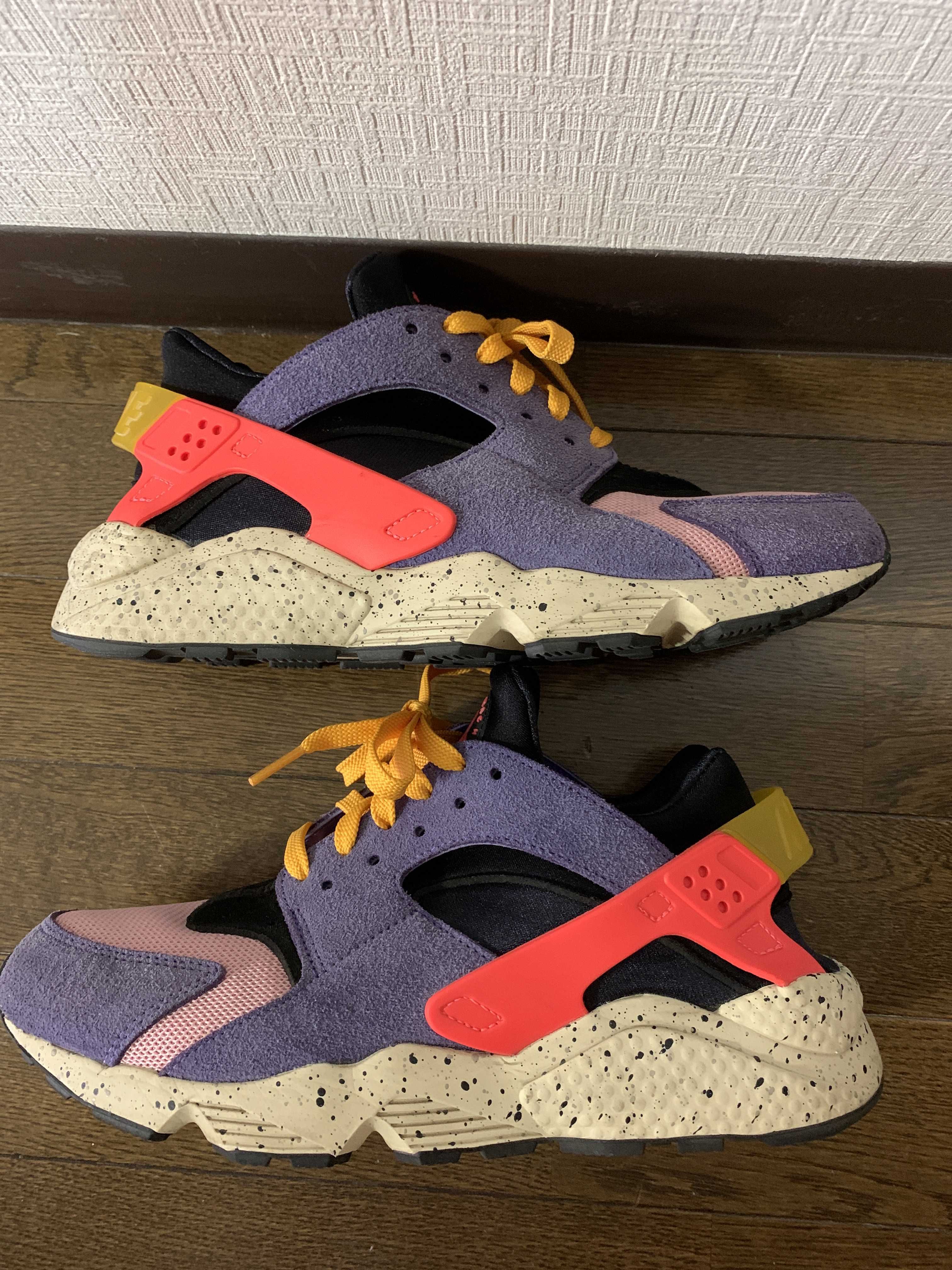 size? × Nike Air Huarache "Court Purple/Bright Crimson"