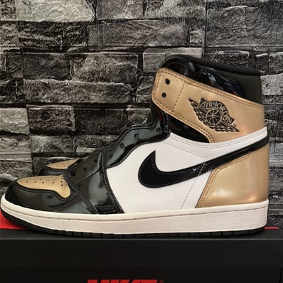 Nike Air Jordan 1 Retro High OG NRG "Gold Toe"