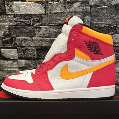 Nike Air Jordan 1 High OG "Light Fusion Red"