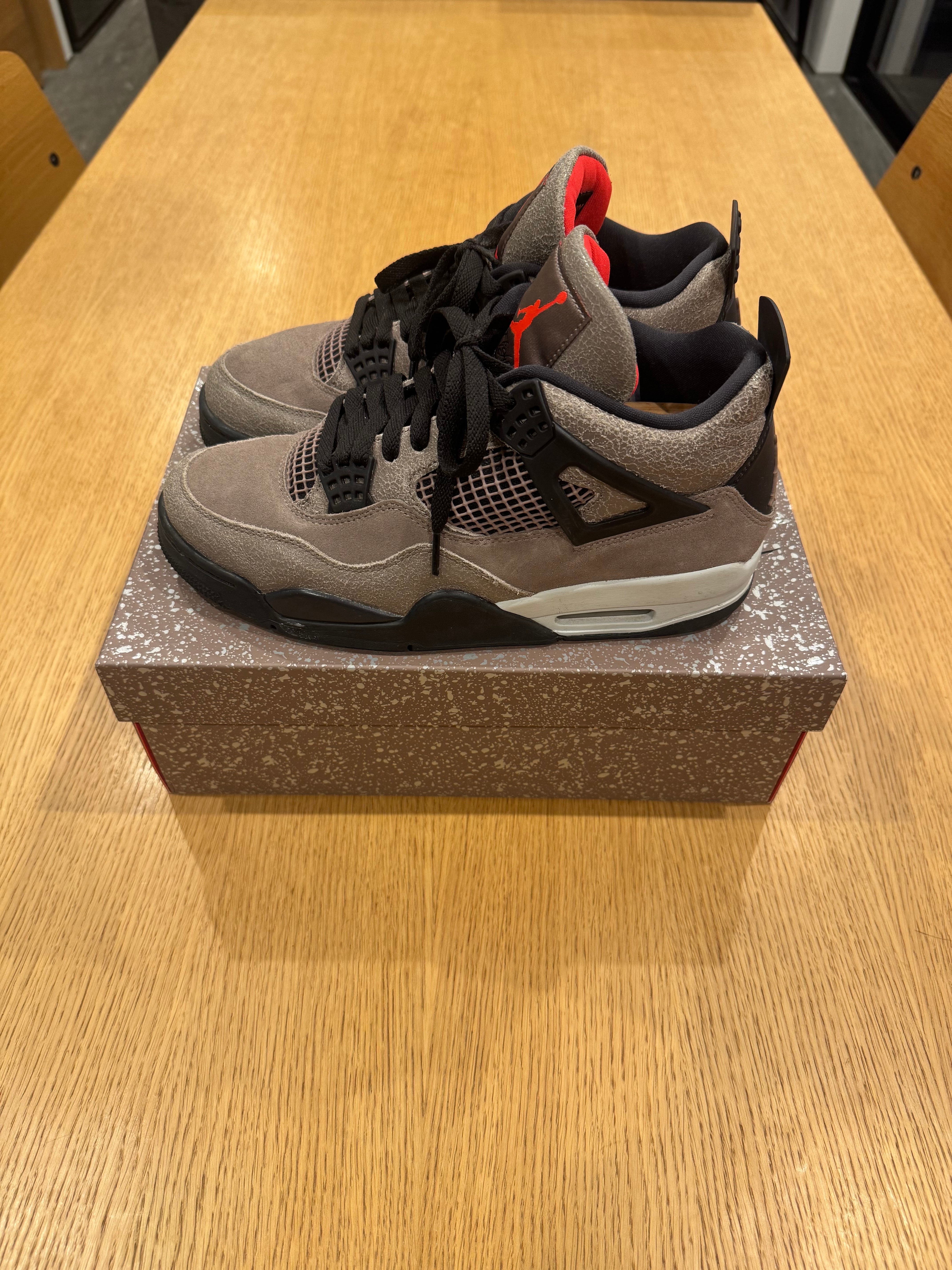 Nike Air Jordan 4 "Taupe Haze"   