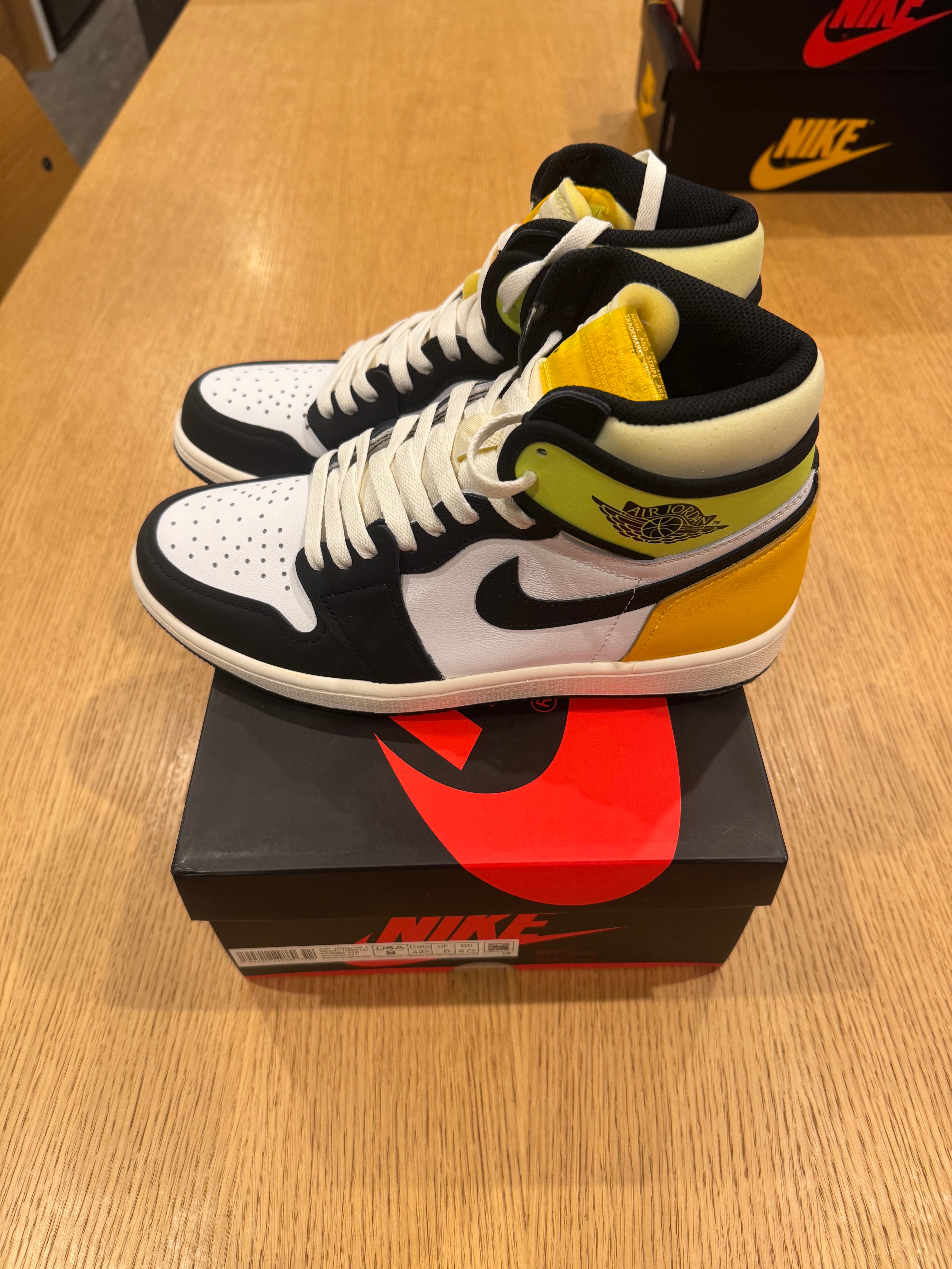 Nike Air Jordan 1 High OG "Volt Gold"