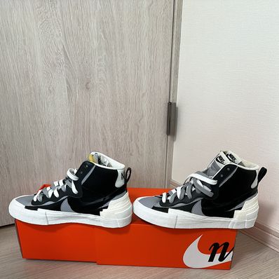 sacai × NIKE BLAZER MID "BLACK/WOLF GREY/WHITE"