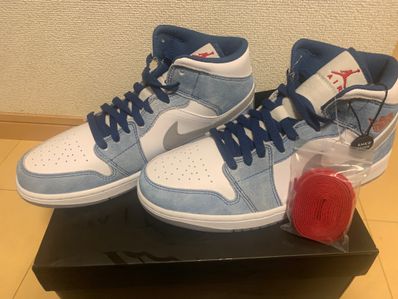 Nike Air Jordan 1 Mid SE "White/Hyper Royal/Red"