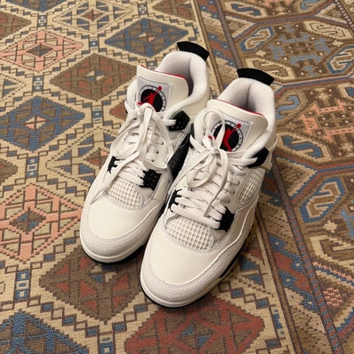 Nike Air Jordan 4 "Flight Club"