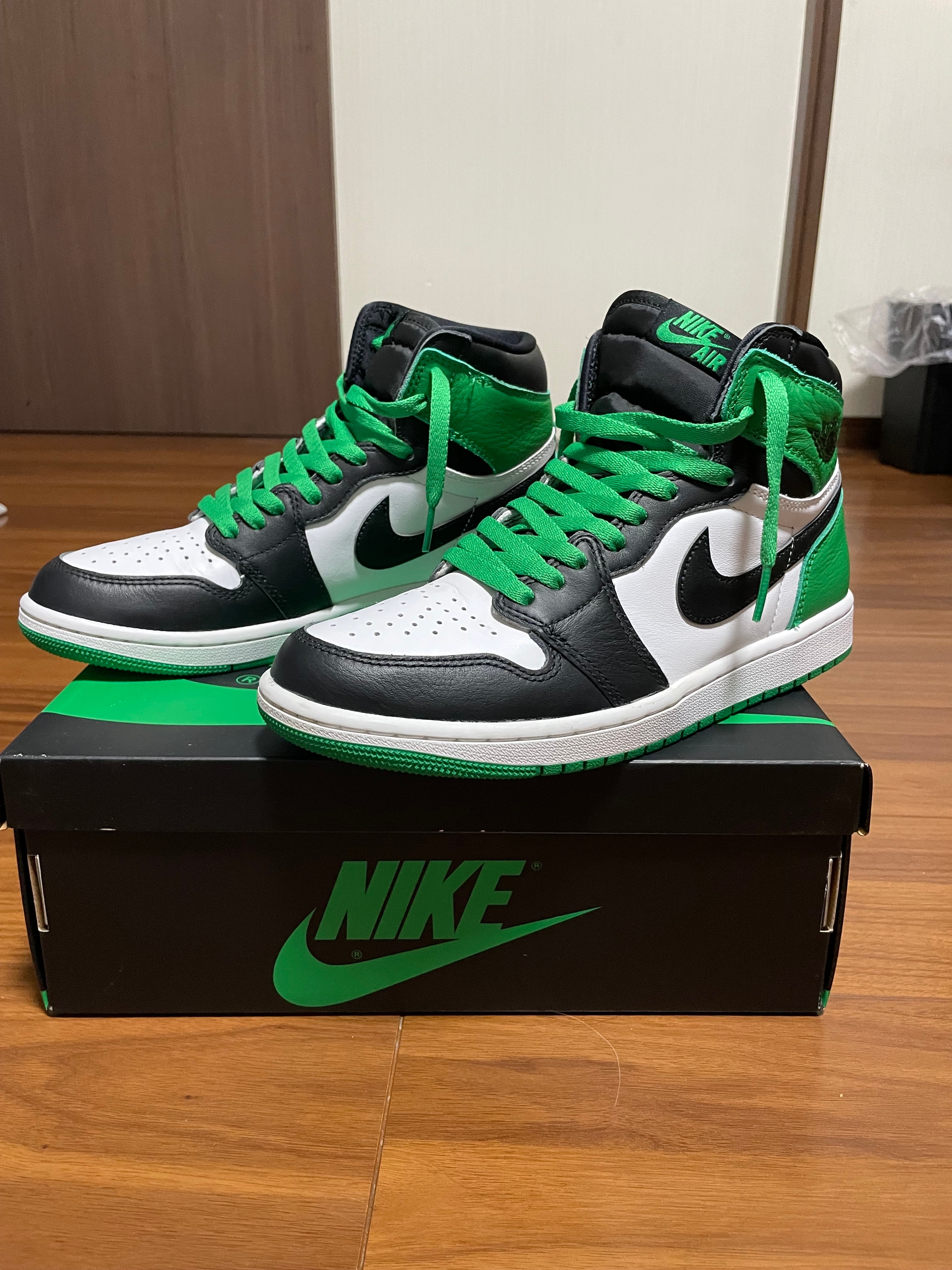 Nike Air Jordan 1 Retro High OG "Celtics/Black and Lucky Green" (2023)