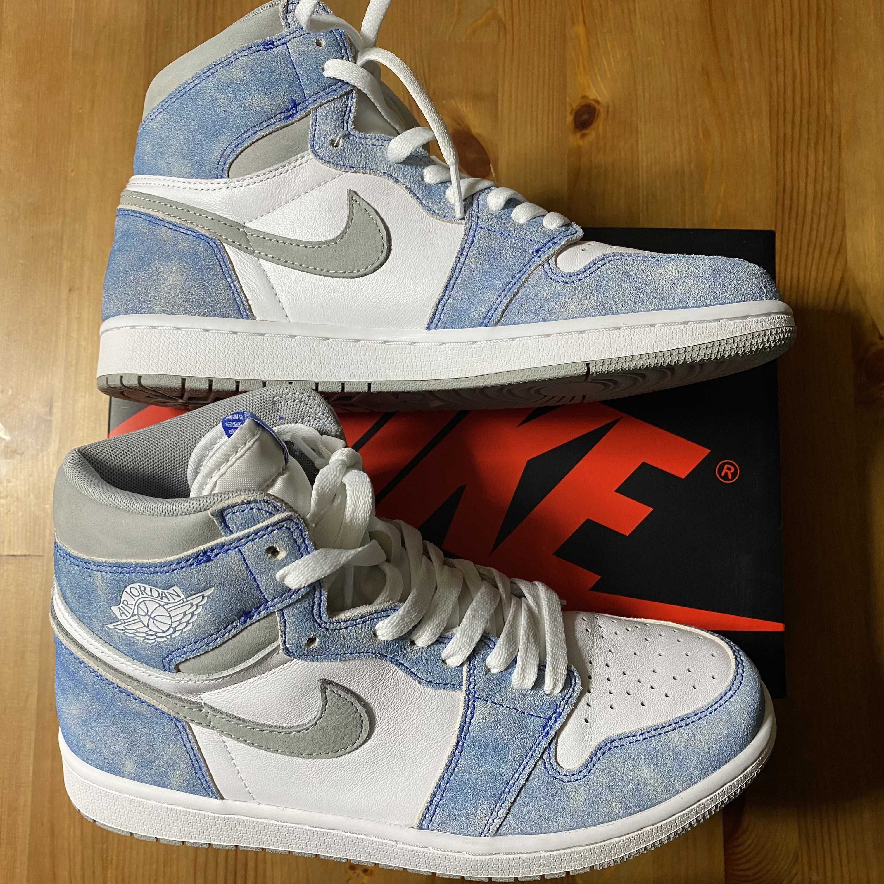 Nike Air Jordan 1 High OG "Hyper Royal"