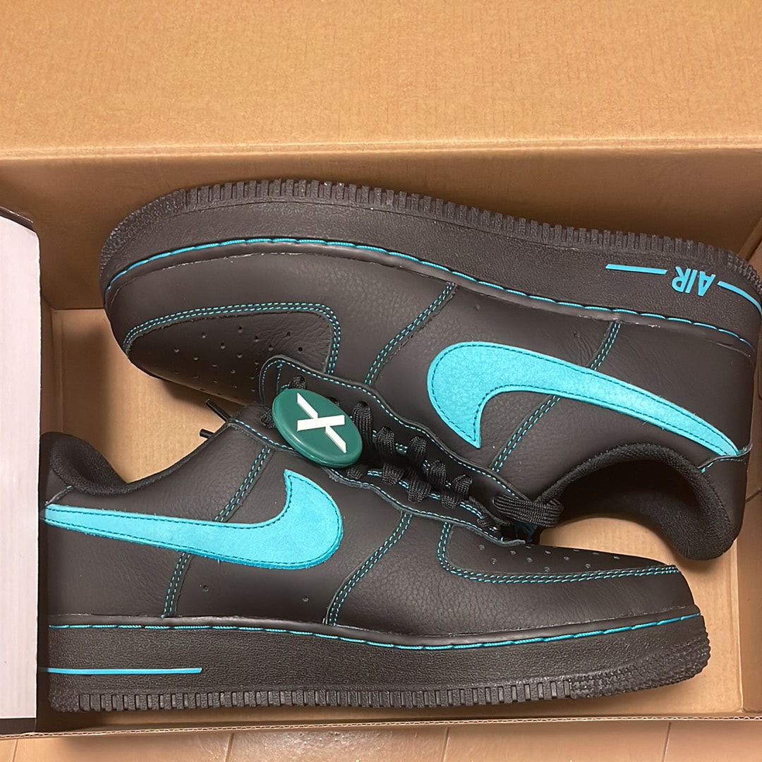 Nike Air Force 1 Low "Black Tiffany"