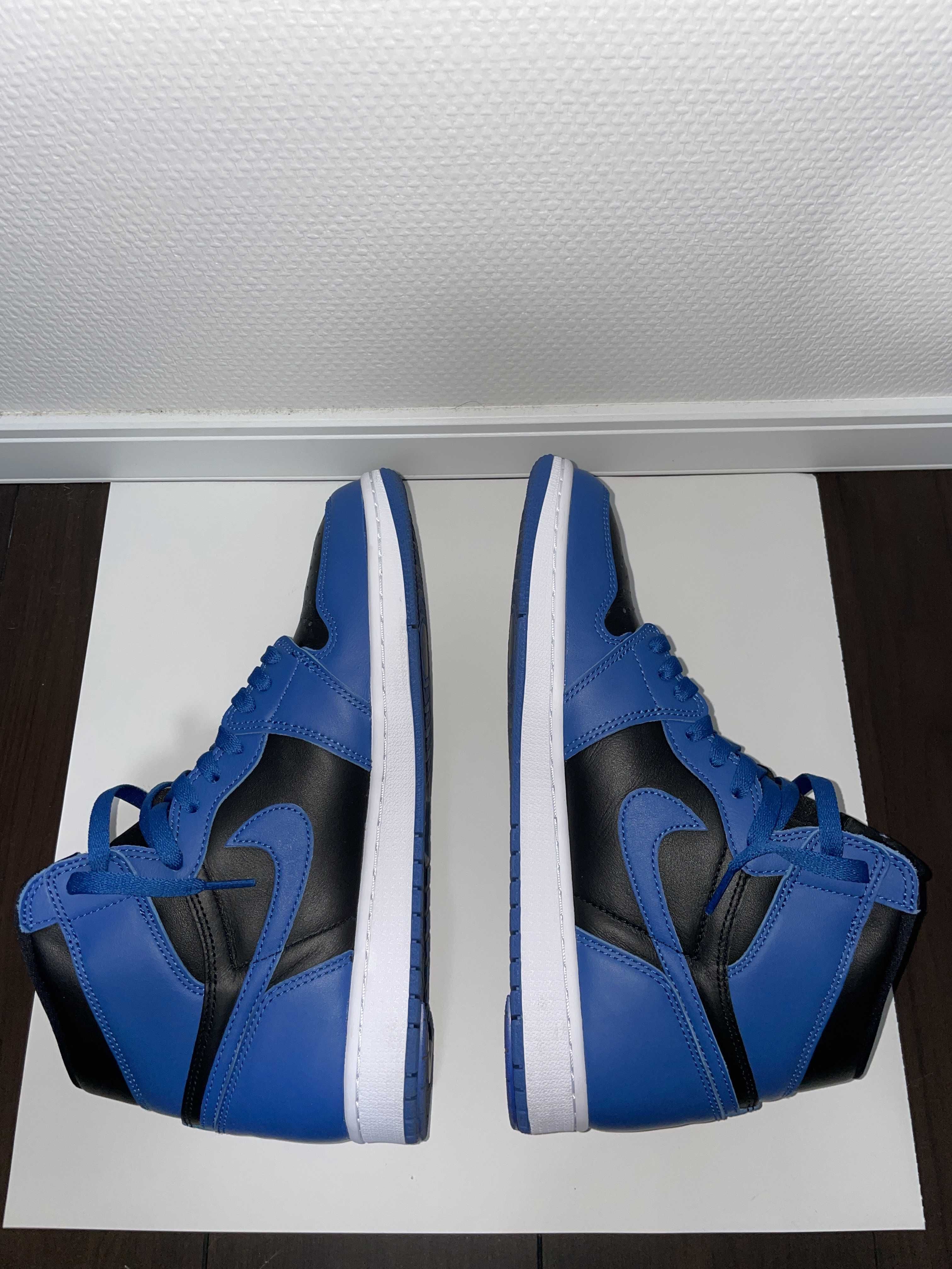 Nike Air Jordan 1 Retro High OG "Dark Marina Blue"