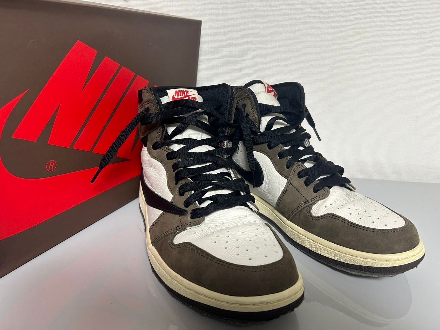 Travis Scott × Nike Air Jordan 1 Retro High OG TS SP "Sail/Dark Mocha"