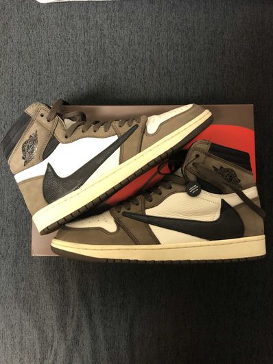 Travis Scott × Nike Air Jordan 1 Retro High OG TS SP "Sail/Dark Mocha"