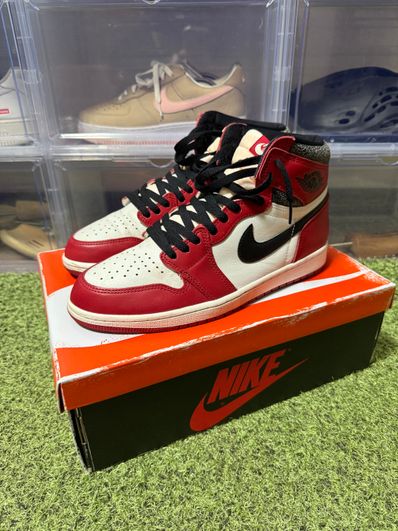 Nike Air Jordan 1 High OG "Lost & Found/Chicago"