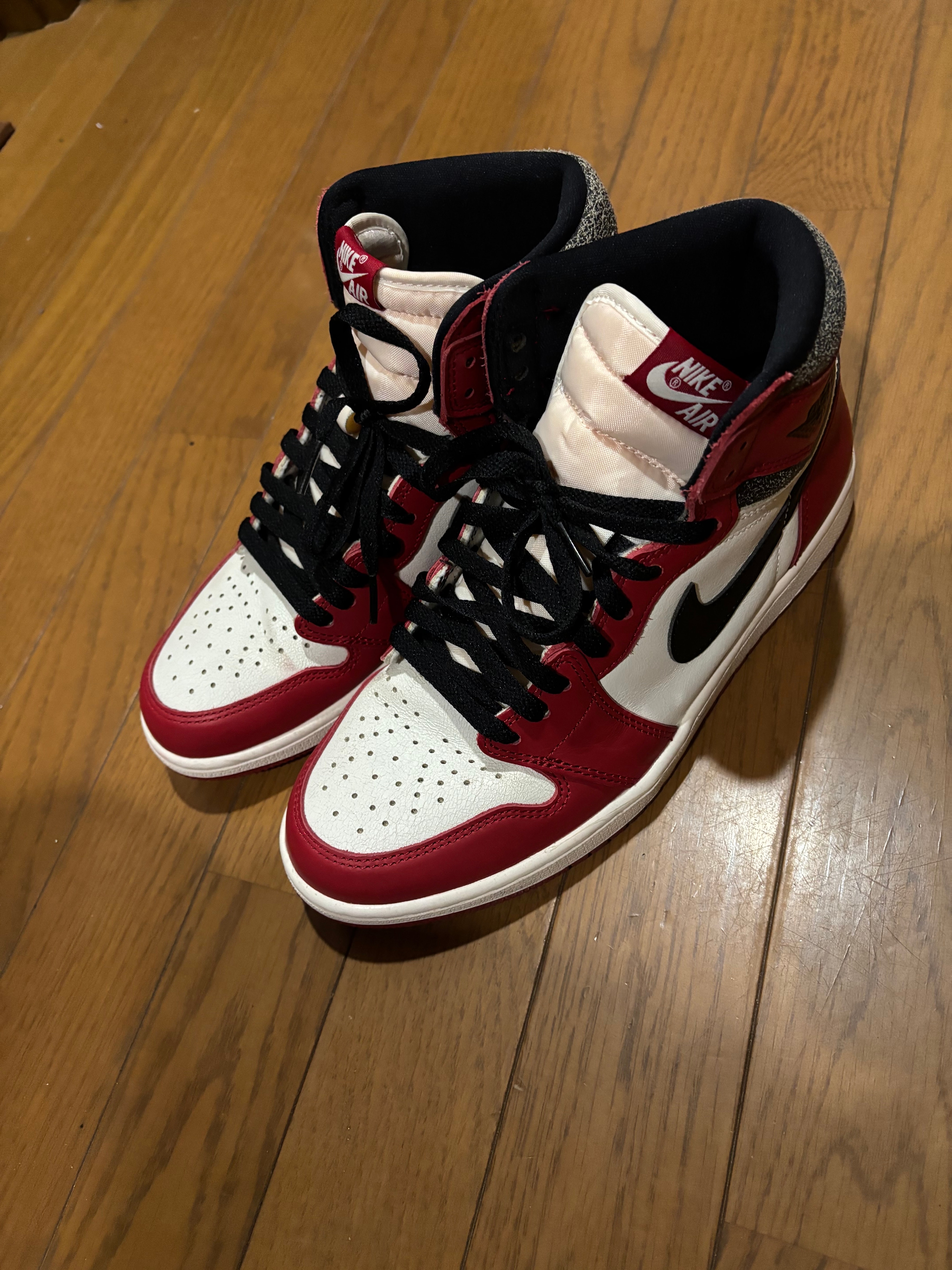 Nike Air Jordan 1 High OG "Lost & Found/Chicago"