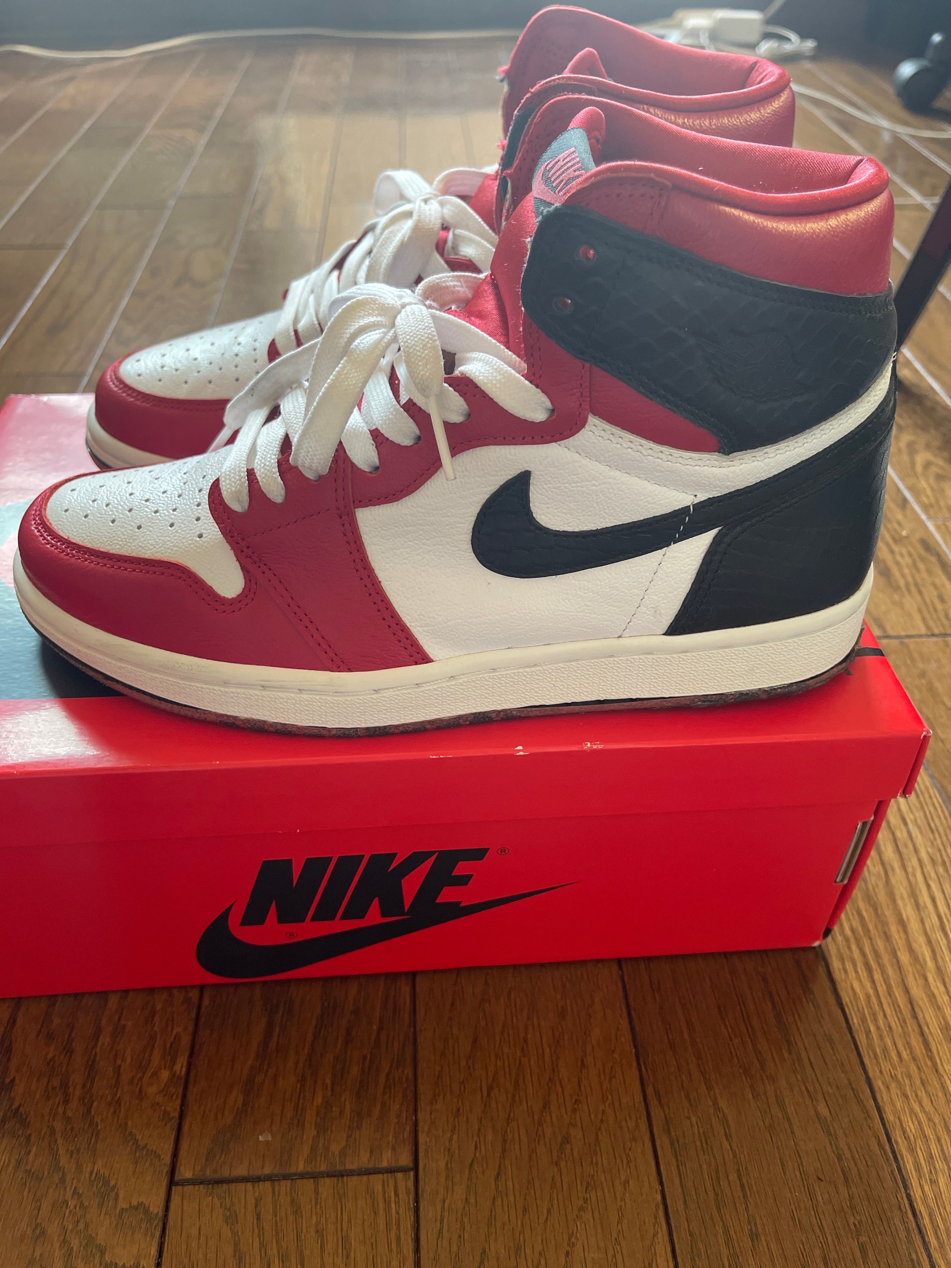 Nike Women's Air Jordan 1 High OG "Satin Red"