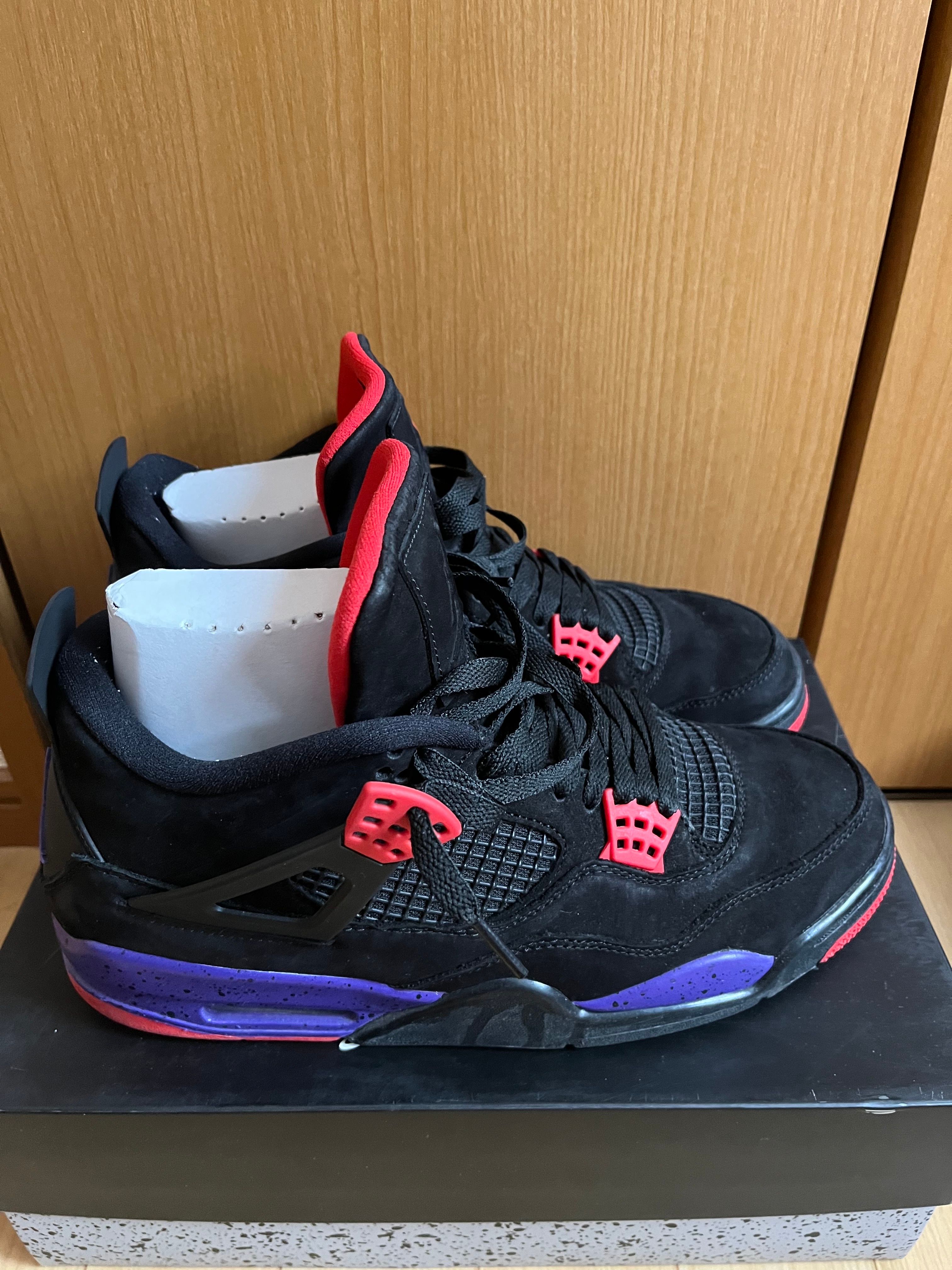 NIKE AIR JORDAN 4 RETRO "RAPTORS"