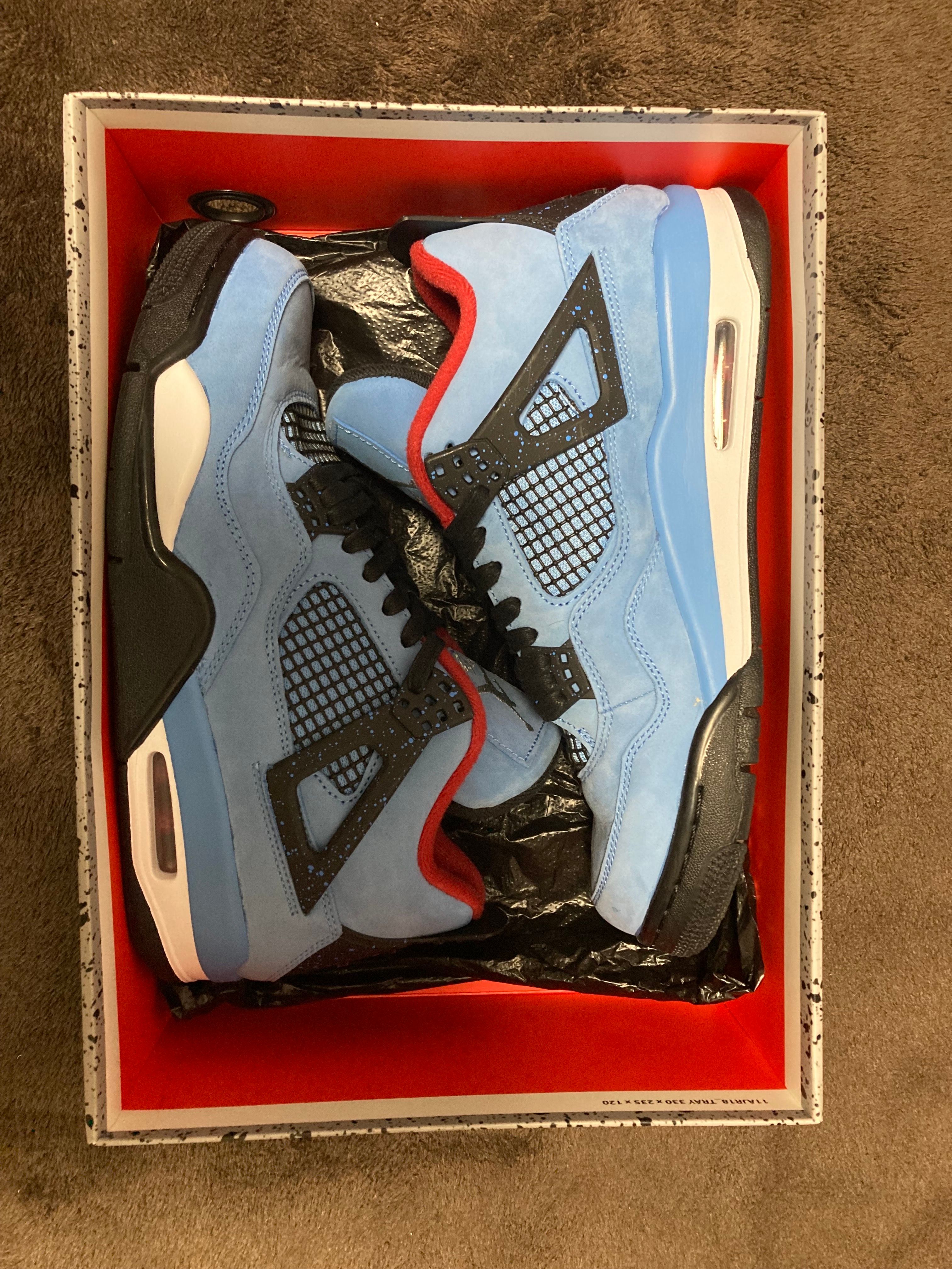 Travis Scott × Nike Air Jordan 4 Retro Cactus Jack "University Blue"