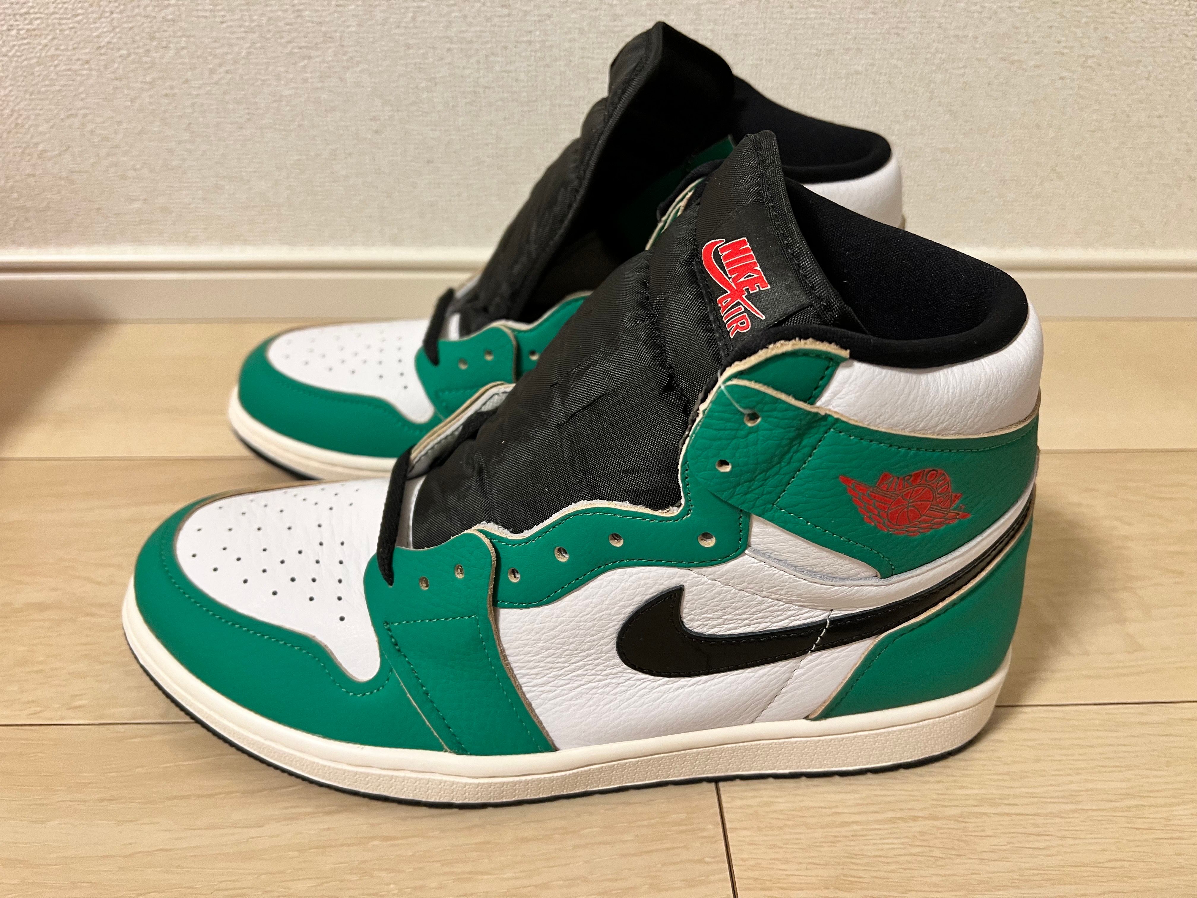Nike Women's Air Jordan 1 High OG "Lucky Green/White-Sail-Black"