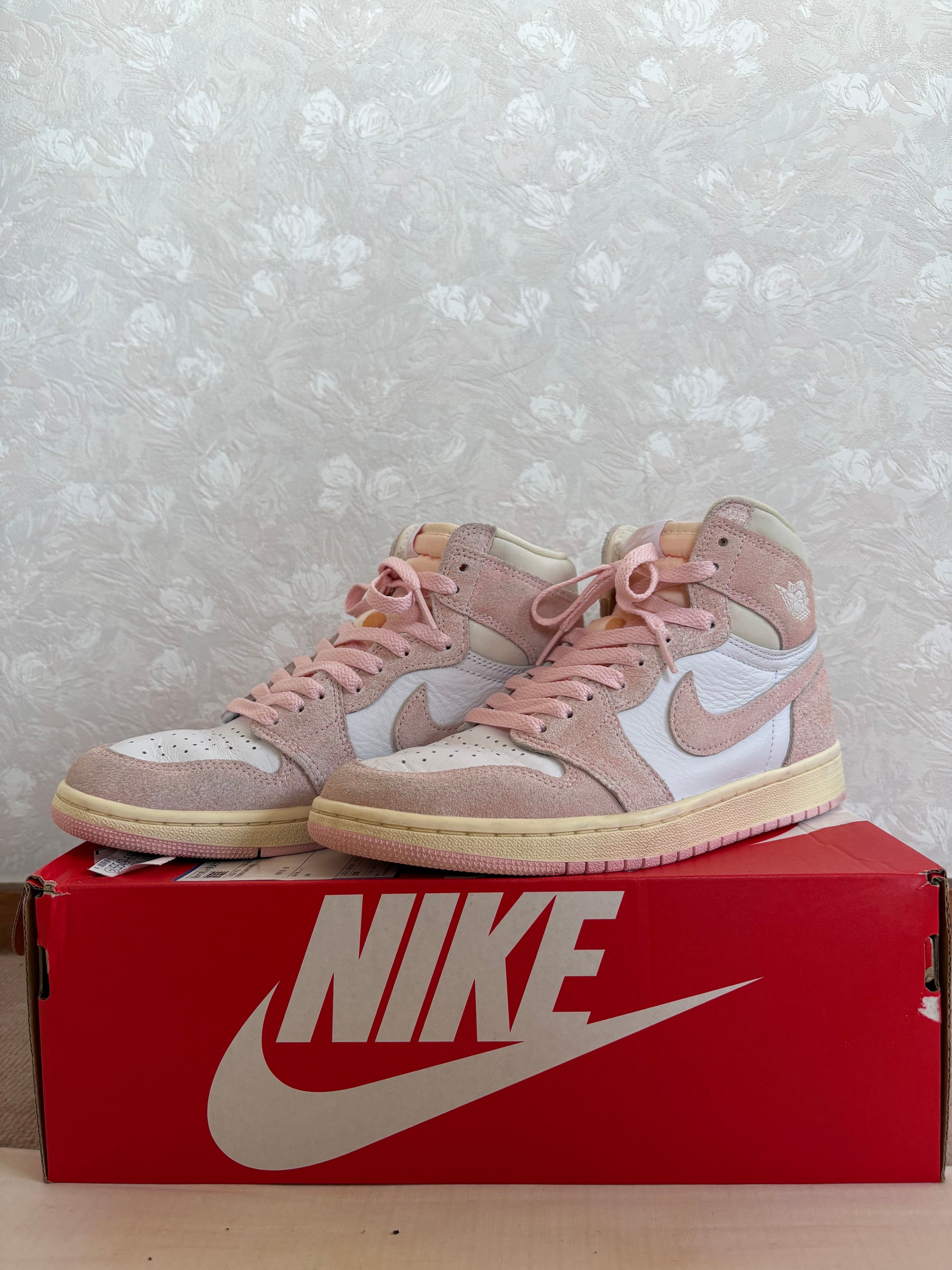 Nike Women's Air Jordan 1 Retro High OG "Washed Pink"