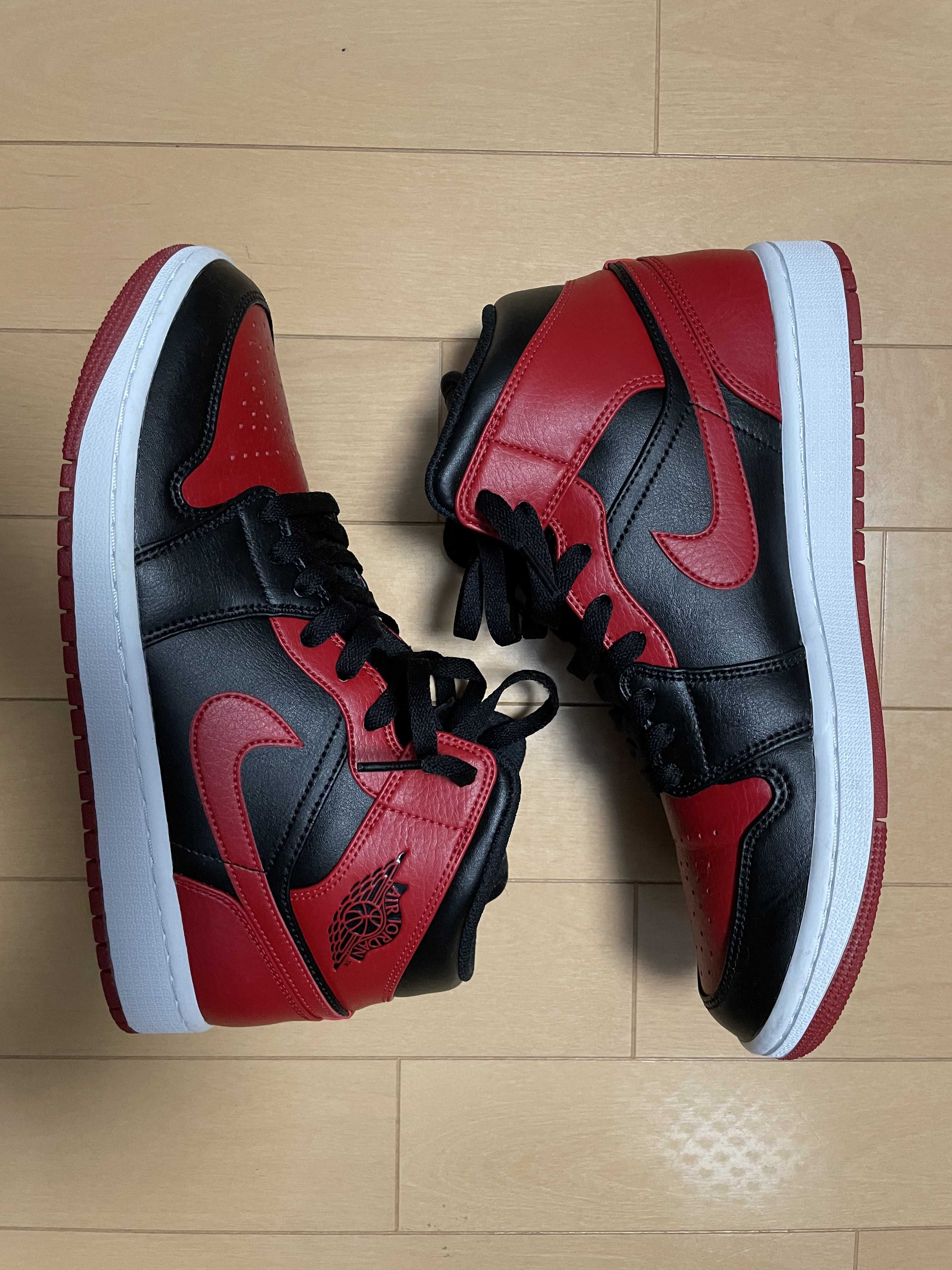 Nike Air Jordan 1 Mid "Bred"