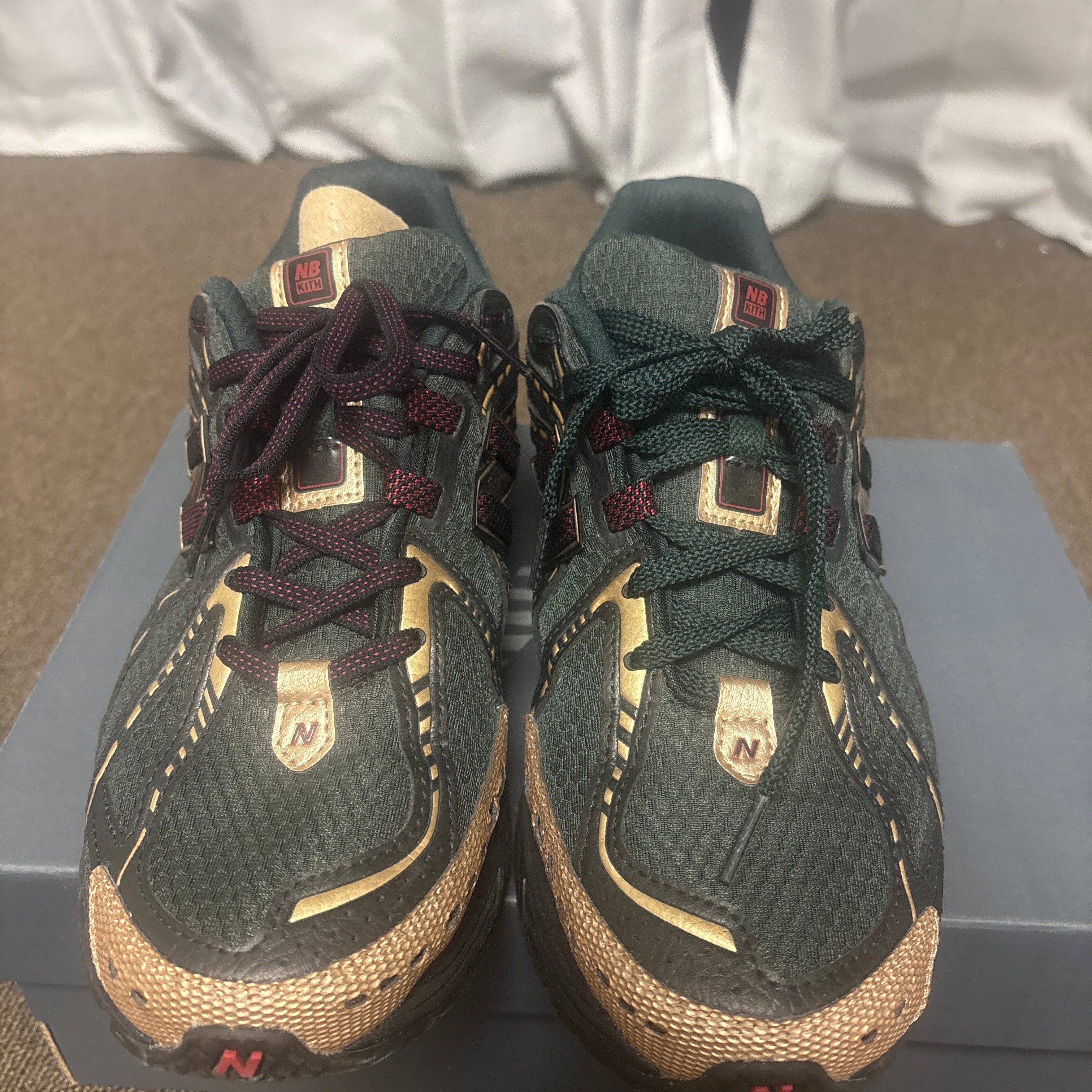 キス × ニューバランス 1906R "ブラック/グリーン" M1906RKS