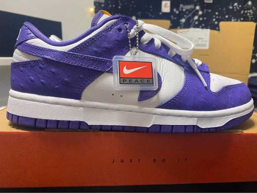 Nike Women's Dunk Low "Made You Look"